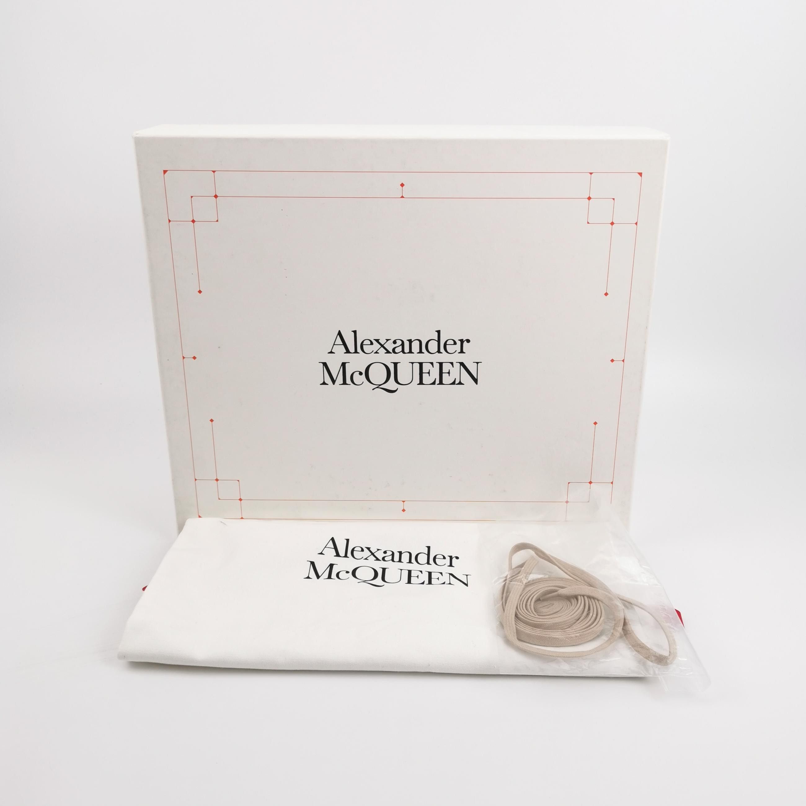 Alexander McQueen Alexander McQueen Women 8 Lowtop Sneakers Size US 8 / IT 38 - 6 Thumbnail