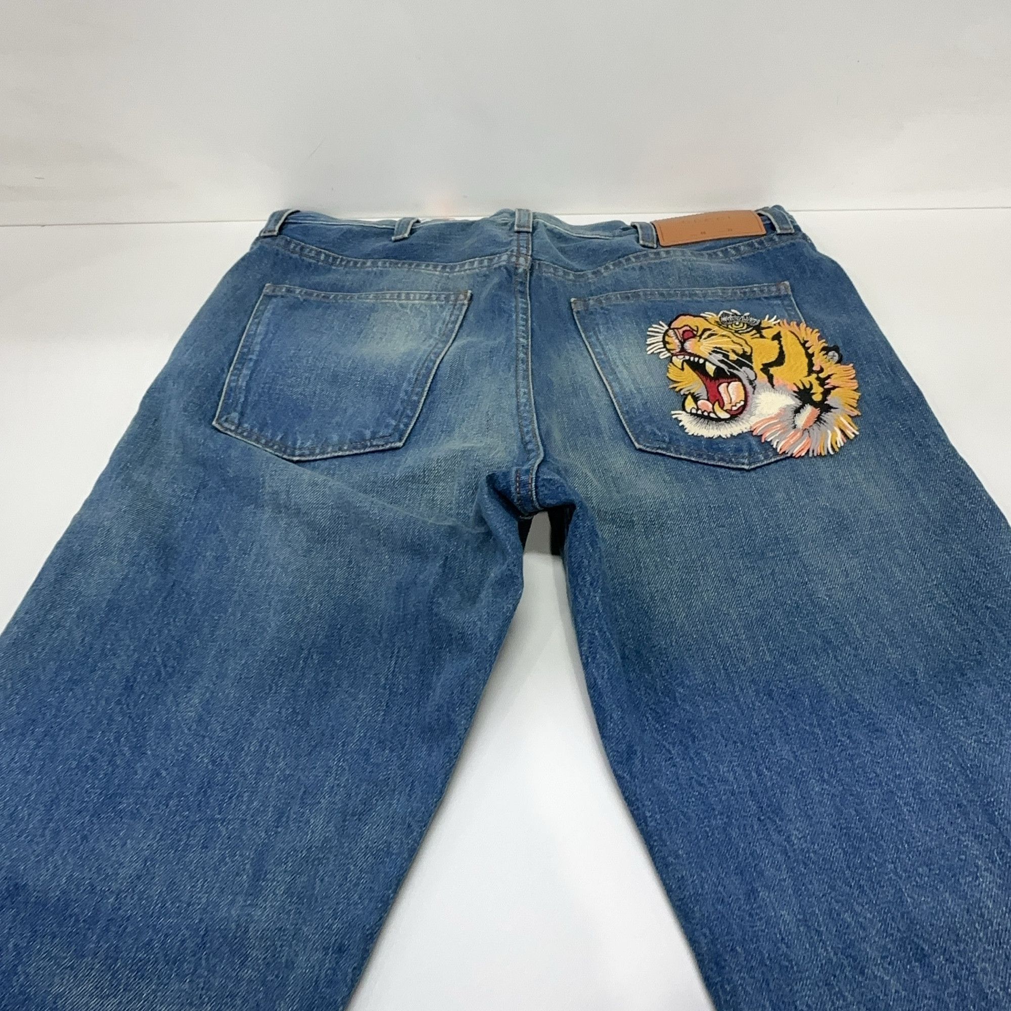 Gucci Gucci Tiger Patch Denim Jeans 33 Size US 33 - 9 Thumbnail