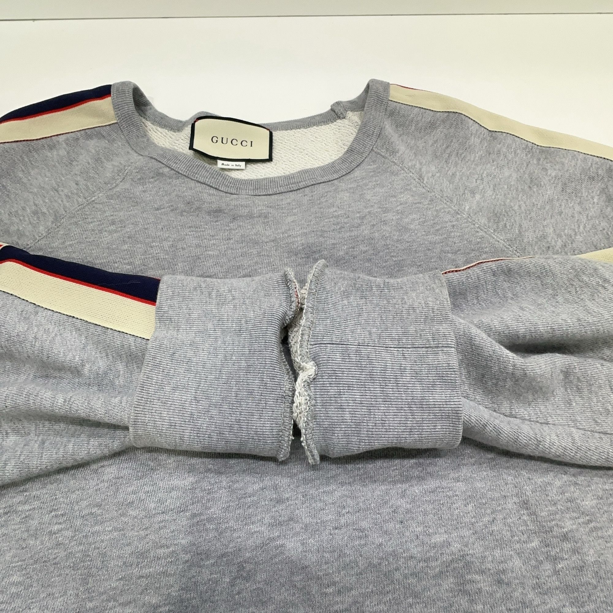 Gucci Gucci Side Logo Tape Sweatshirt Size L Size US L / EU 52-54 / 3 - 9 Thumbnail