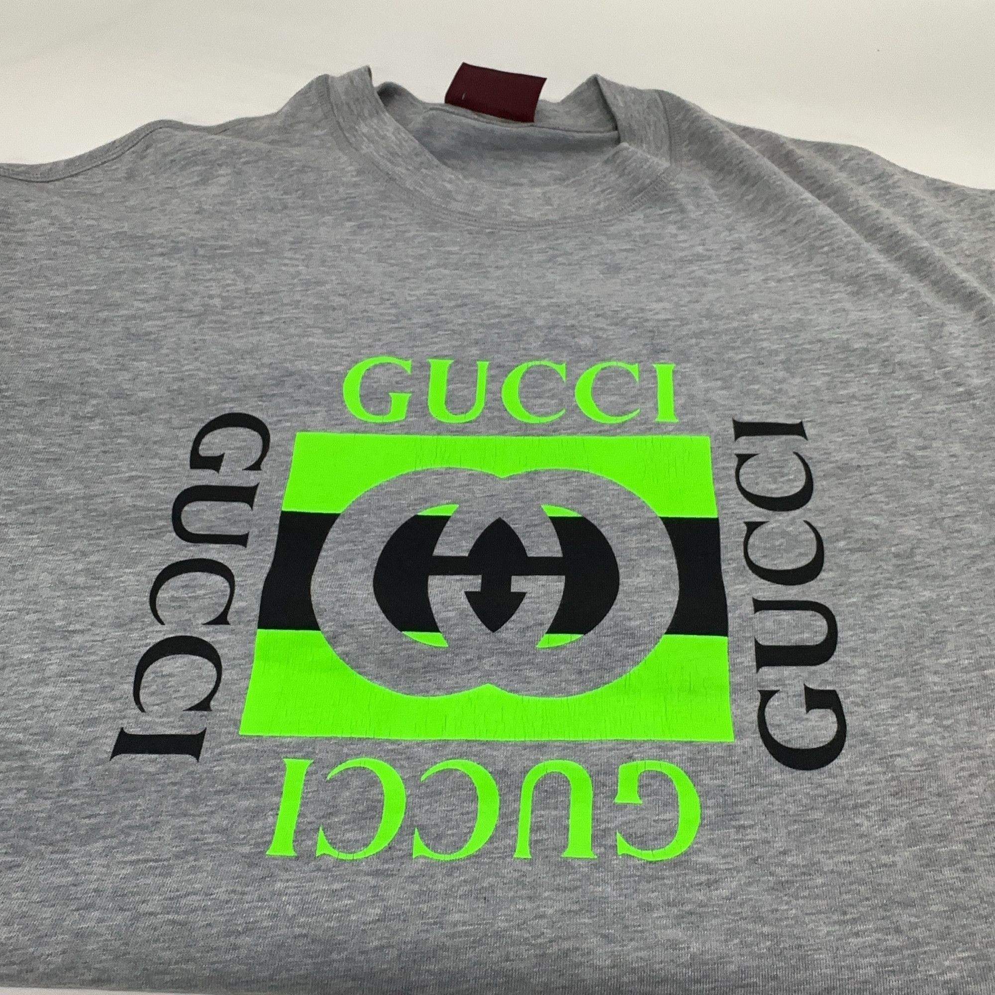 Gucci Gucci Neon Logo Print T-Shirt Size S Size US S / EU 44-46 / 1 - 8 Thumbnail