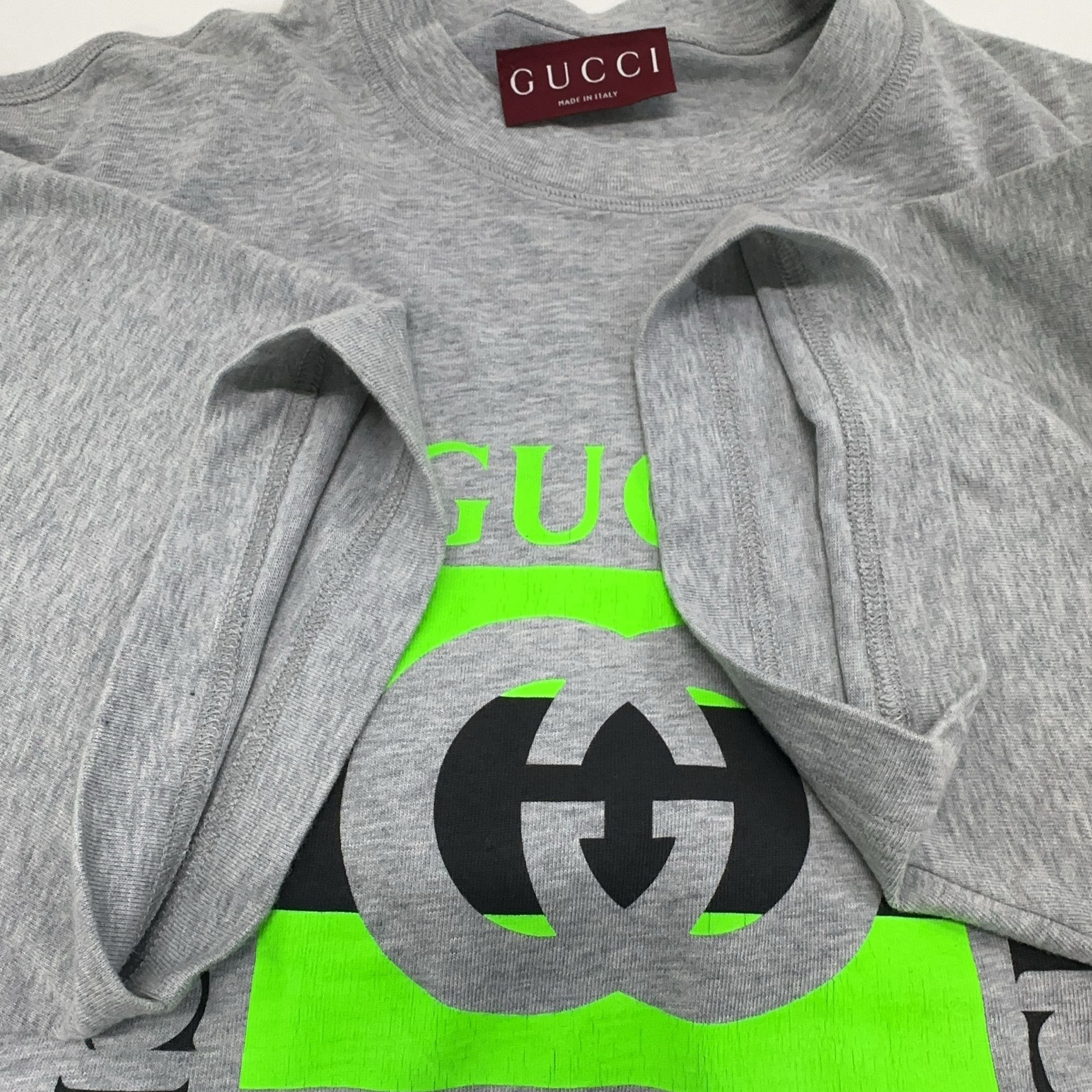 Gucci Gucci Neon Logo Print T-Shirt Size S Size US S / EU 44-46 / 1 - 10 Thumbnail