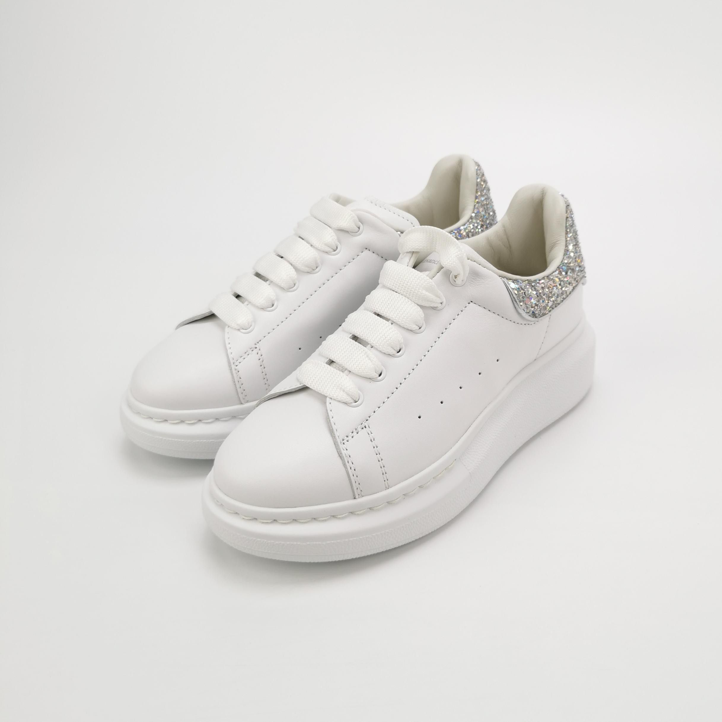 Alexander McQueen Alexander McQueen Women it_34 Lowtop Sneakers Size US 4 / IT 34 - 2 Thumbnail