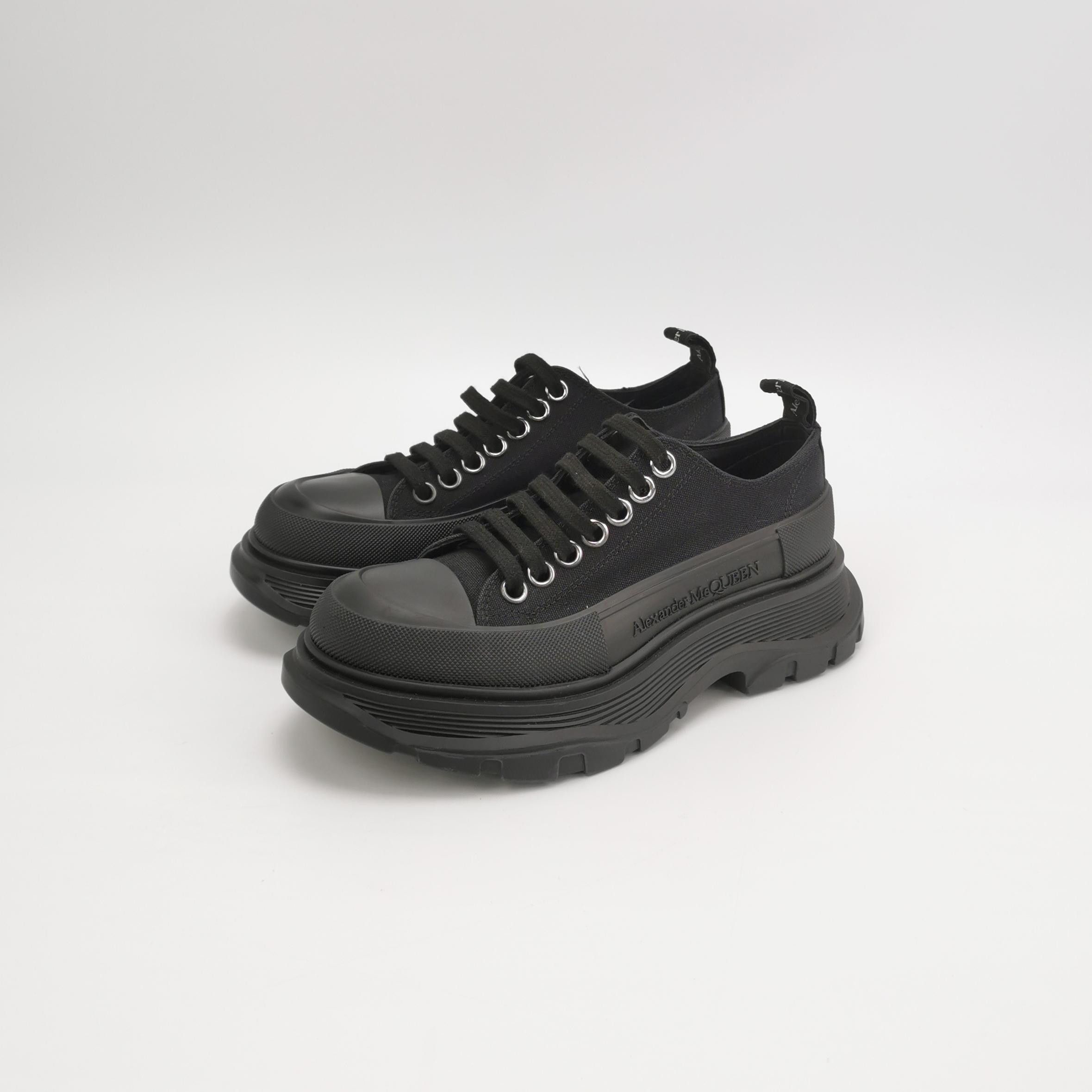 Alexander McQueen Alexander McQueen Women 6 Lowtop Sneakers Size US 6 / IT 36 - 2 Thumbnail