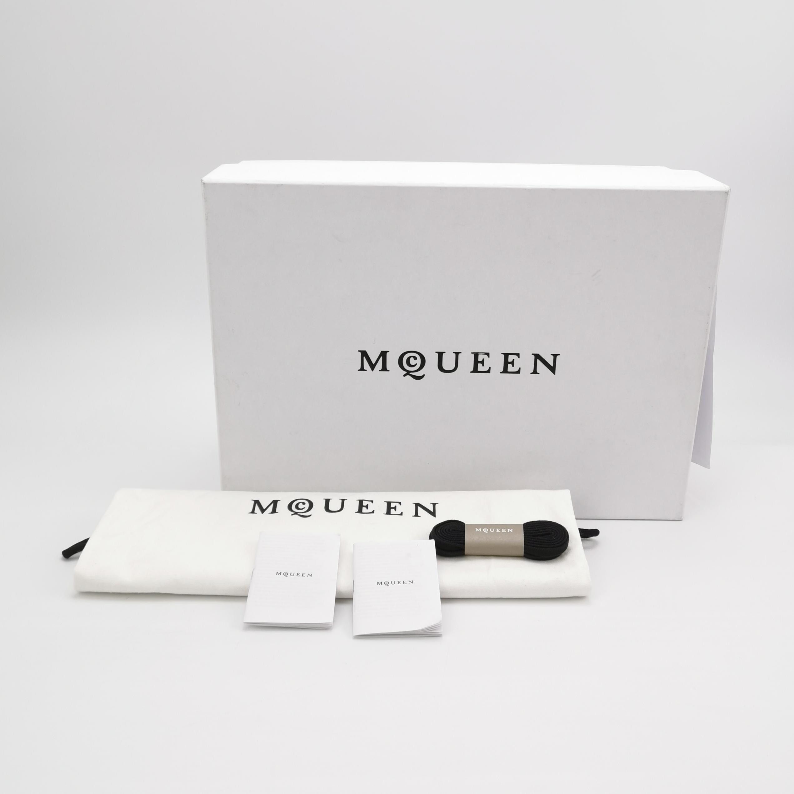 Alexander McQueen Alexander McQueen Women 6 Lowtop Sneakers Size US 6 / IT 36 - 6 Thumbnail