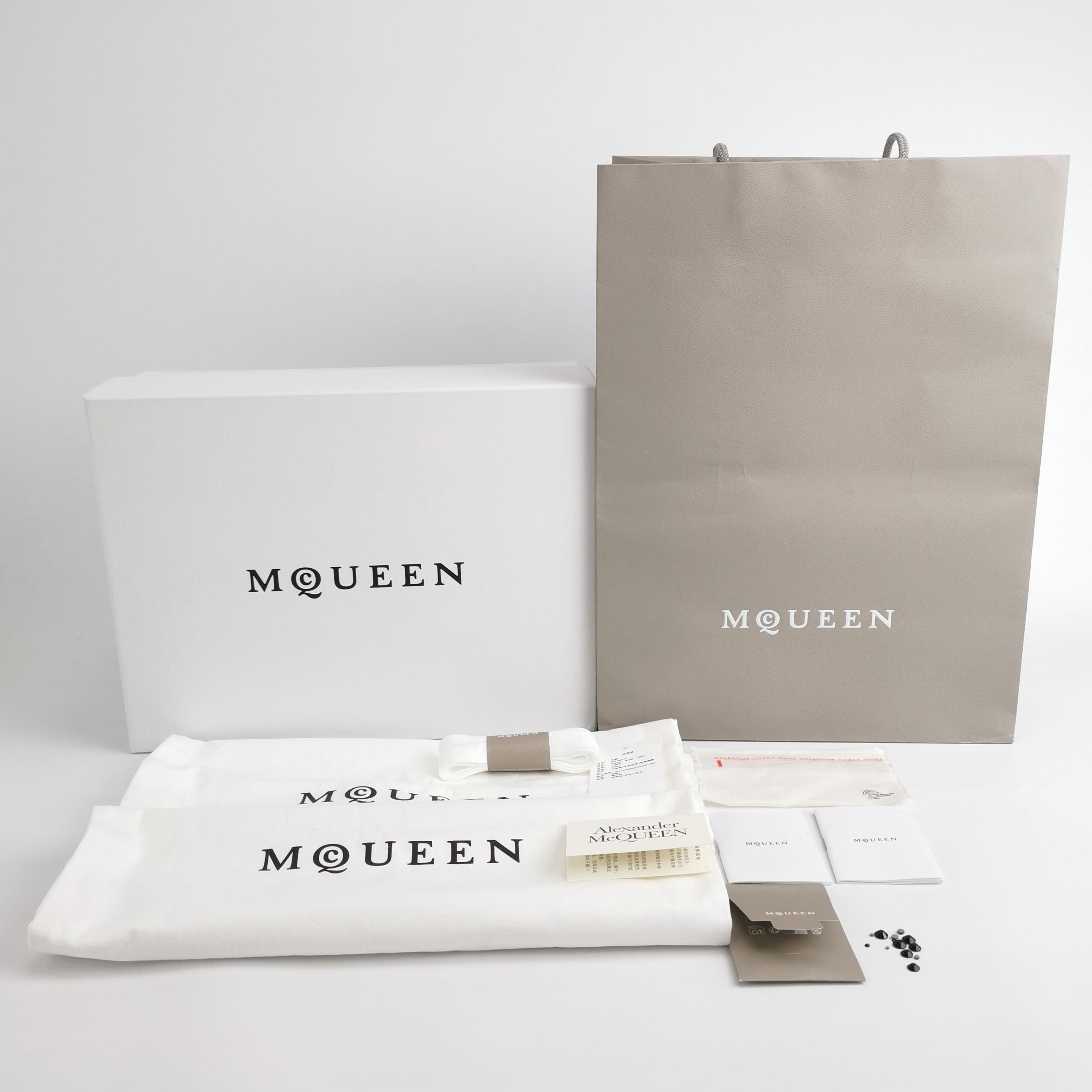 Alexander McQueen Alexander McQueen Women 7 Lowtop Sneakers Size US 7 / IT 37 - 6 Thumbnail