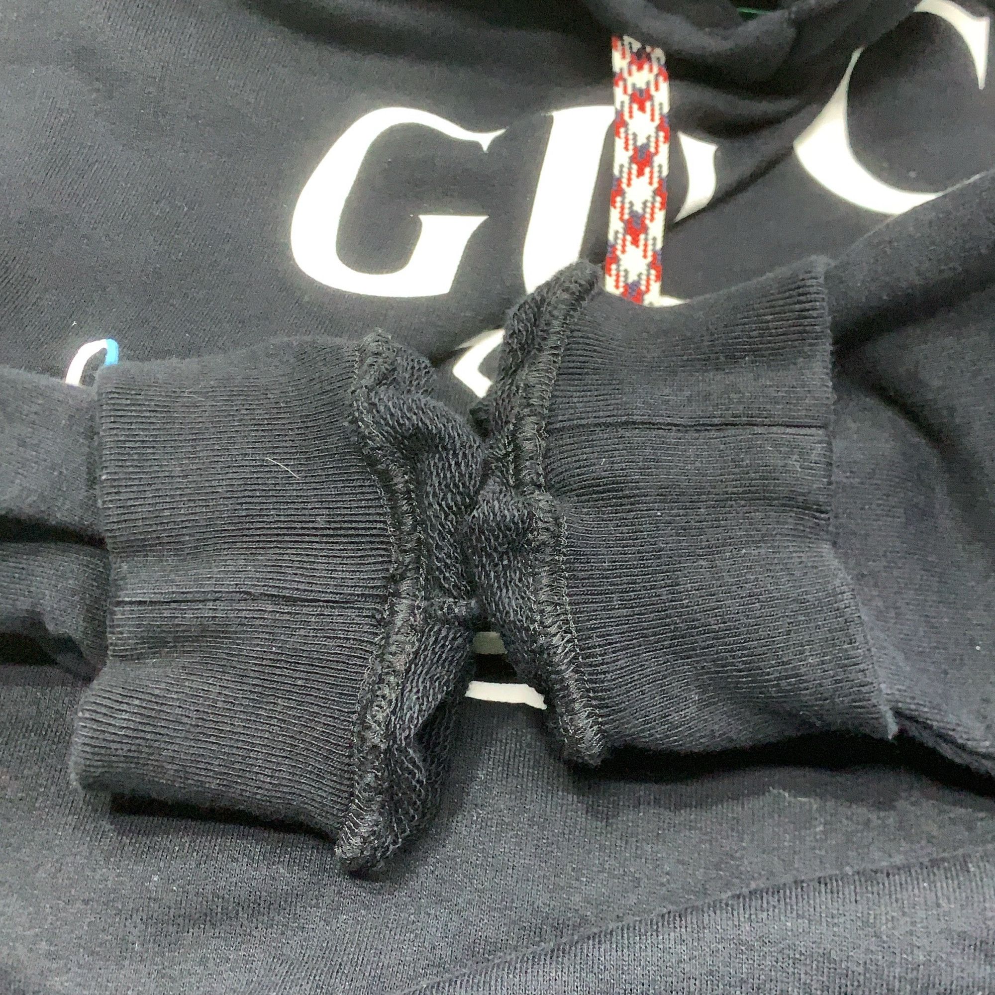 Gucci Gucci Logo Graphic Print Hoodie Size S Size US S / EU 44-46 / 1 - 10 Thumbnail