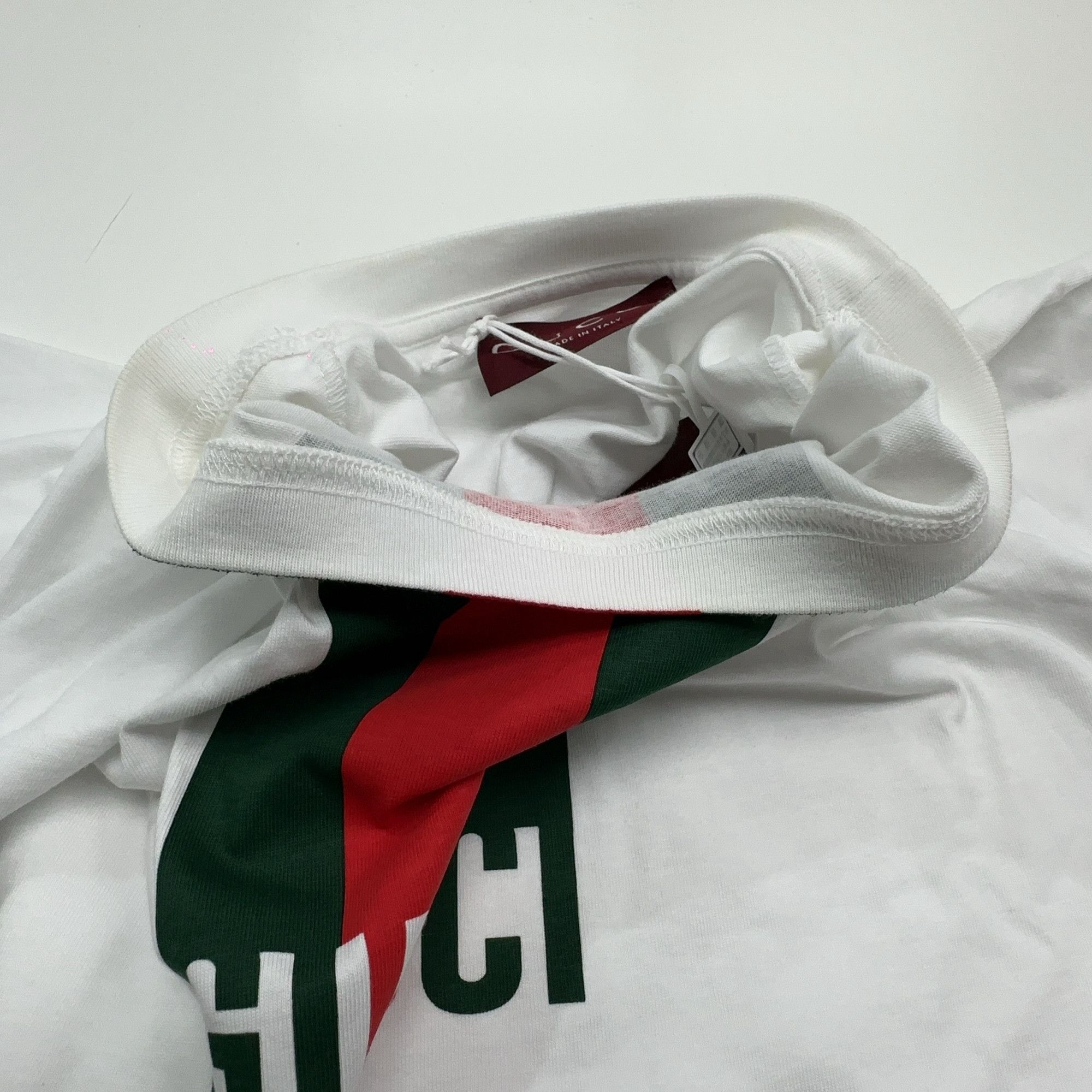 Gucci Gucci Web Logo T-Shirt Size XL Size US XL / EU 56 / 4 - 12 Thumbnail