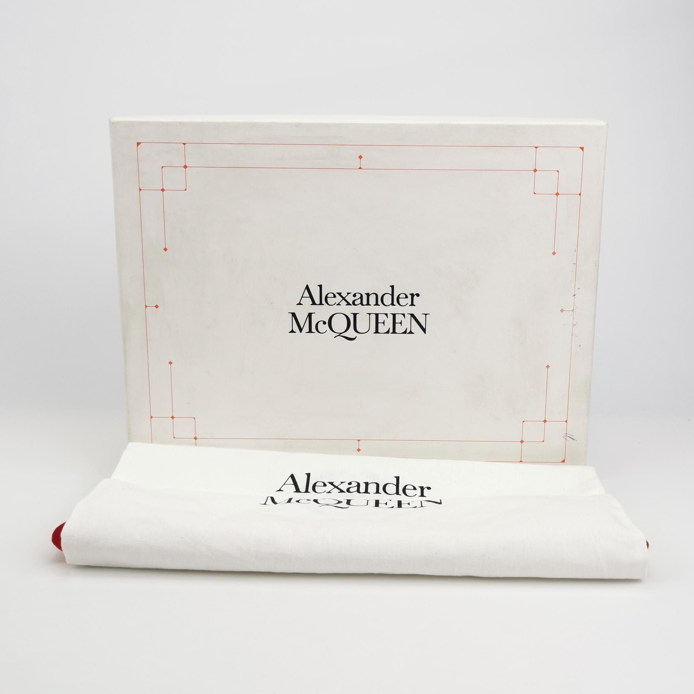 Alexander McQueen Alexander McQueen Women it_36 Short Sleeve Shirts Size XS / US 0-2 / IT 36-38 - 6 Thumbnail