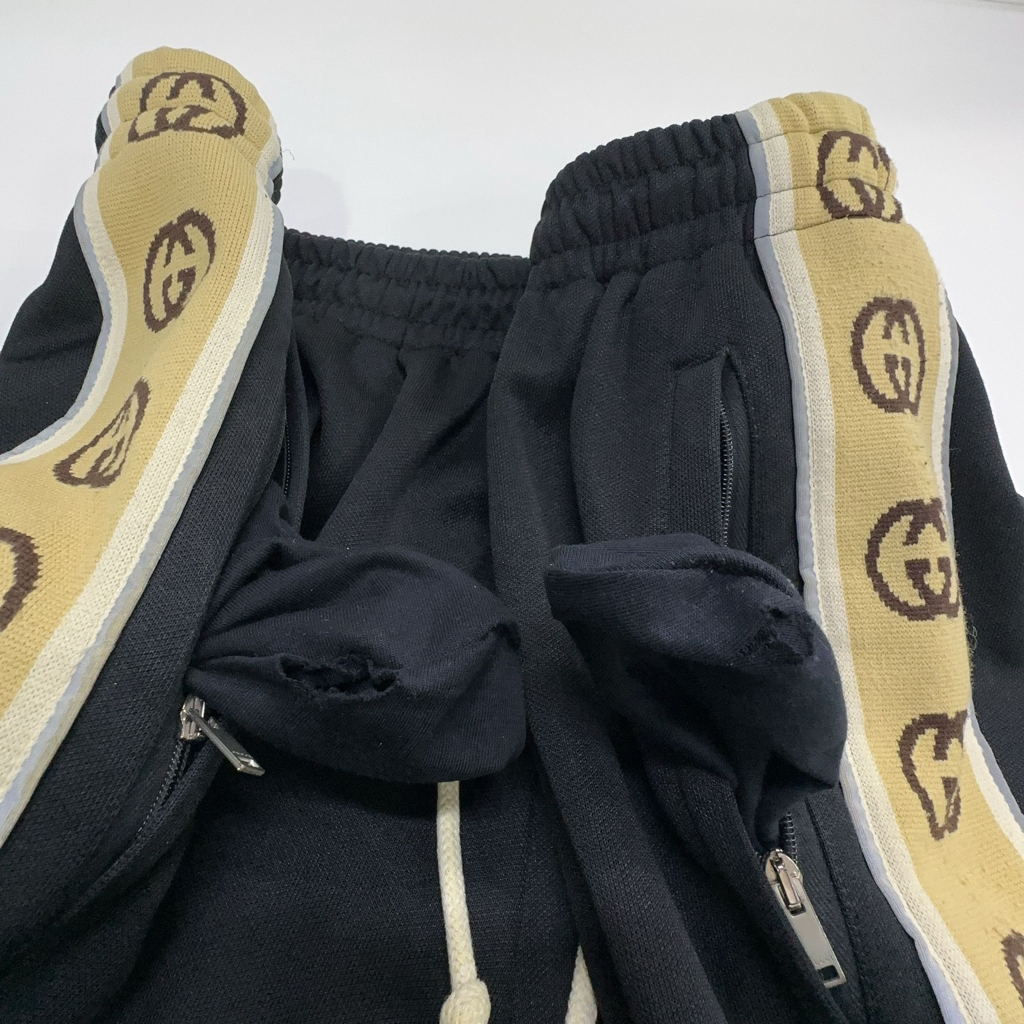 Gucci Gucci Side Logo Tape Sweatpants Size M Size US 32 / EU 48 - 11 Thumbnail
