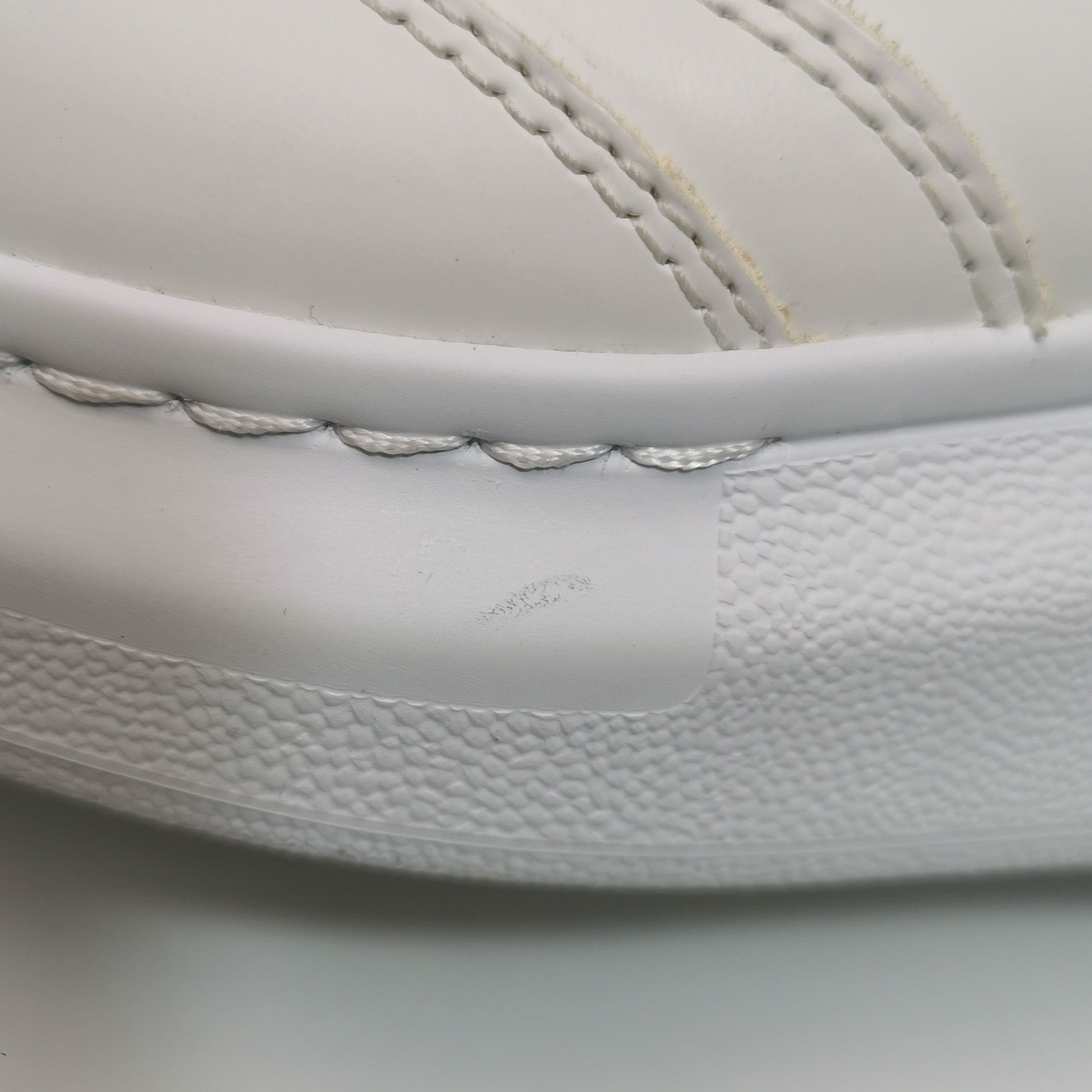 Alexander McQueen Alexander McQueen Women 6 Lowtop Sneakers Size US 6 / IT 36 - 9 Thumbnail