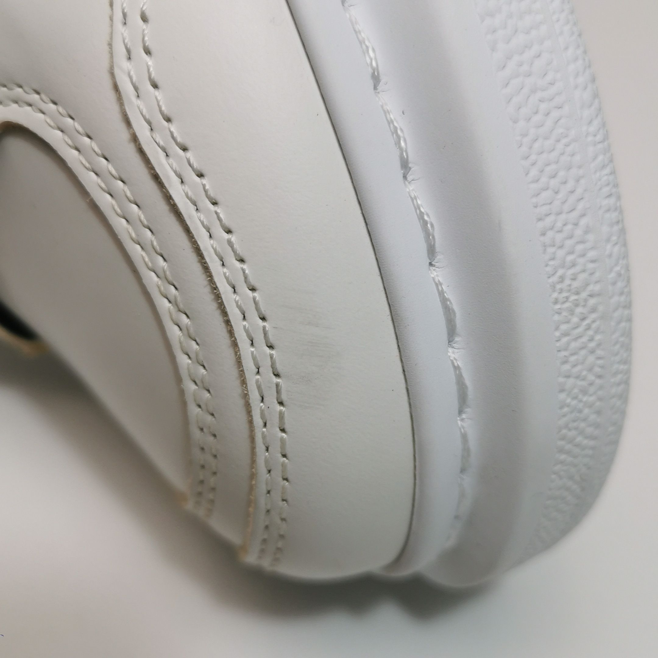 Alexander McQueen Alexander McQueen Women 6 Lowtop Sneakers Size US 6 / IT 36 - 7 Thumbnail