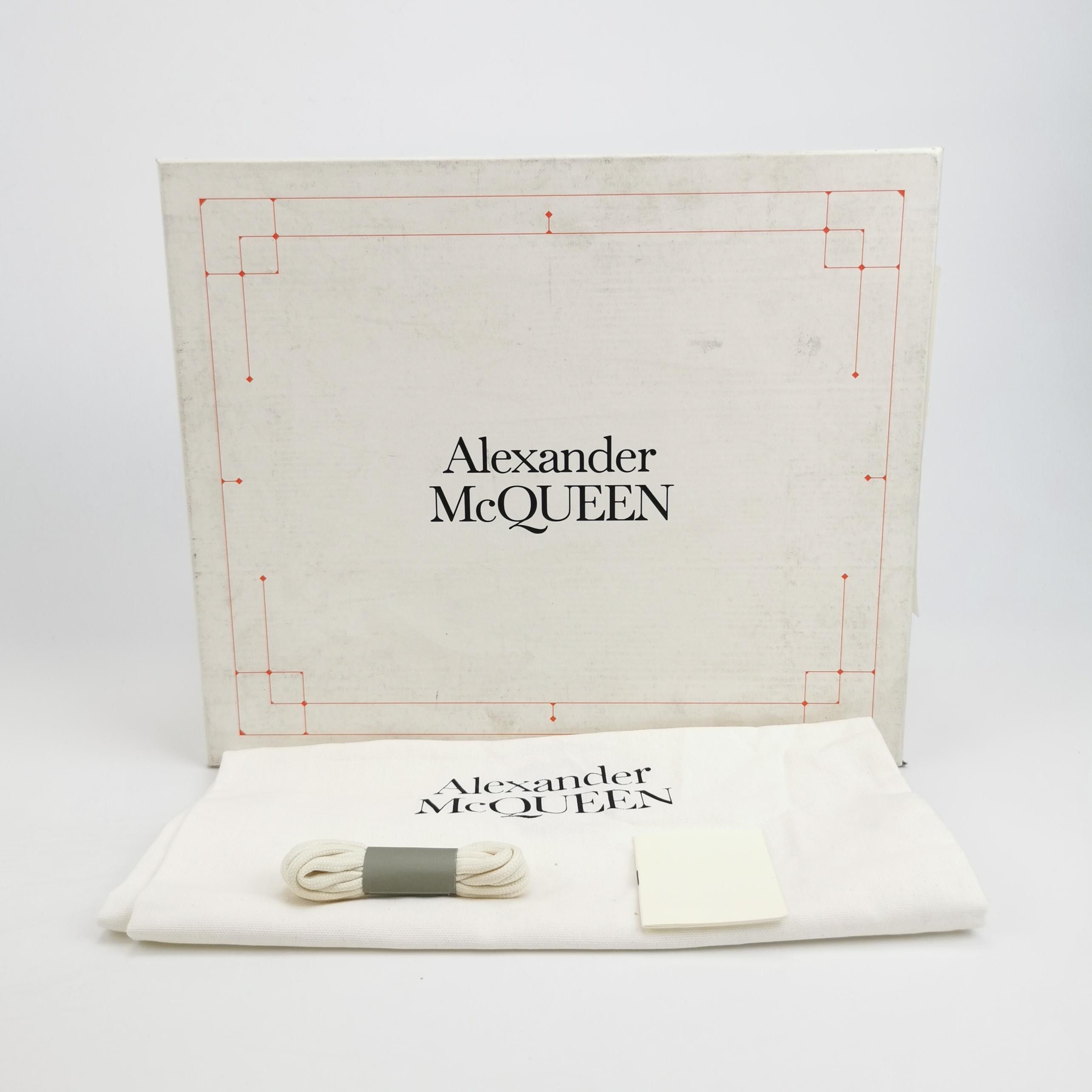 Alexander McQueen Alexander McQueen Women 6 Boots Size US 6 / IT 36 - 6 Thumbnail