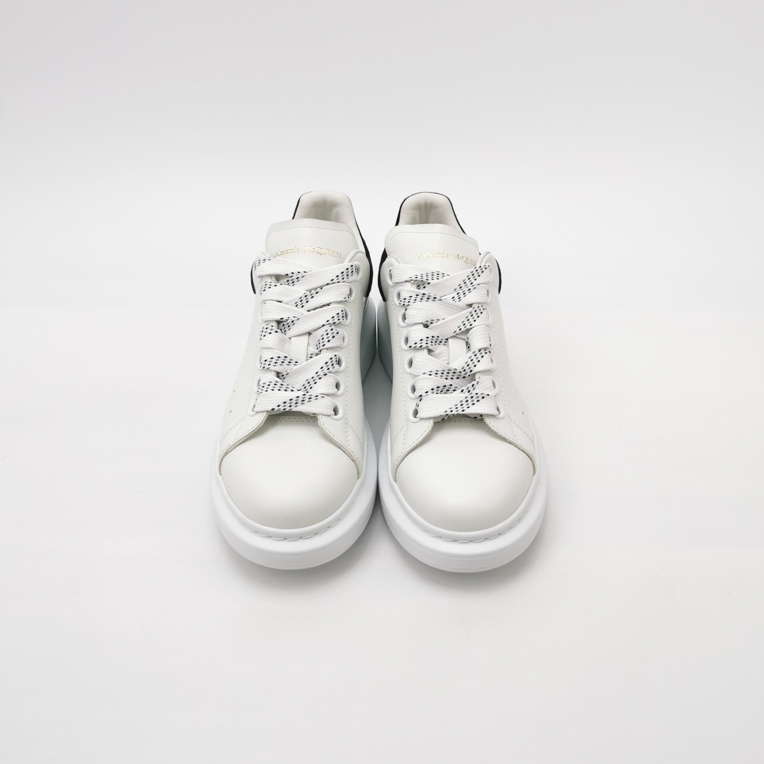 Alexander McQueen Alexander McQueen Women 6 Lowtop Sneakers Size US 6 / IT 36 - 3 Thumbnail