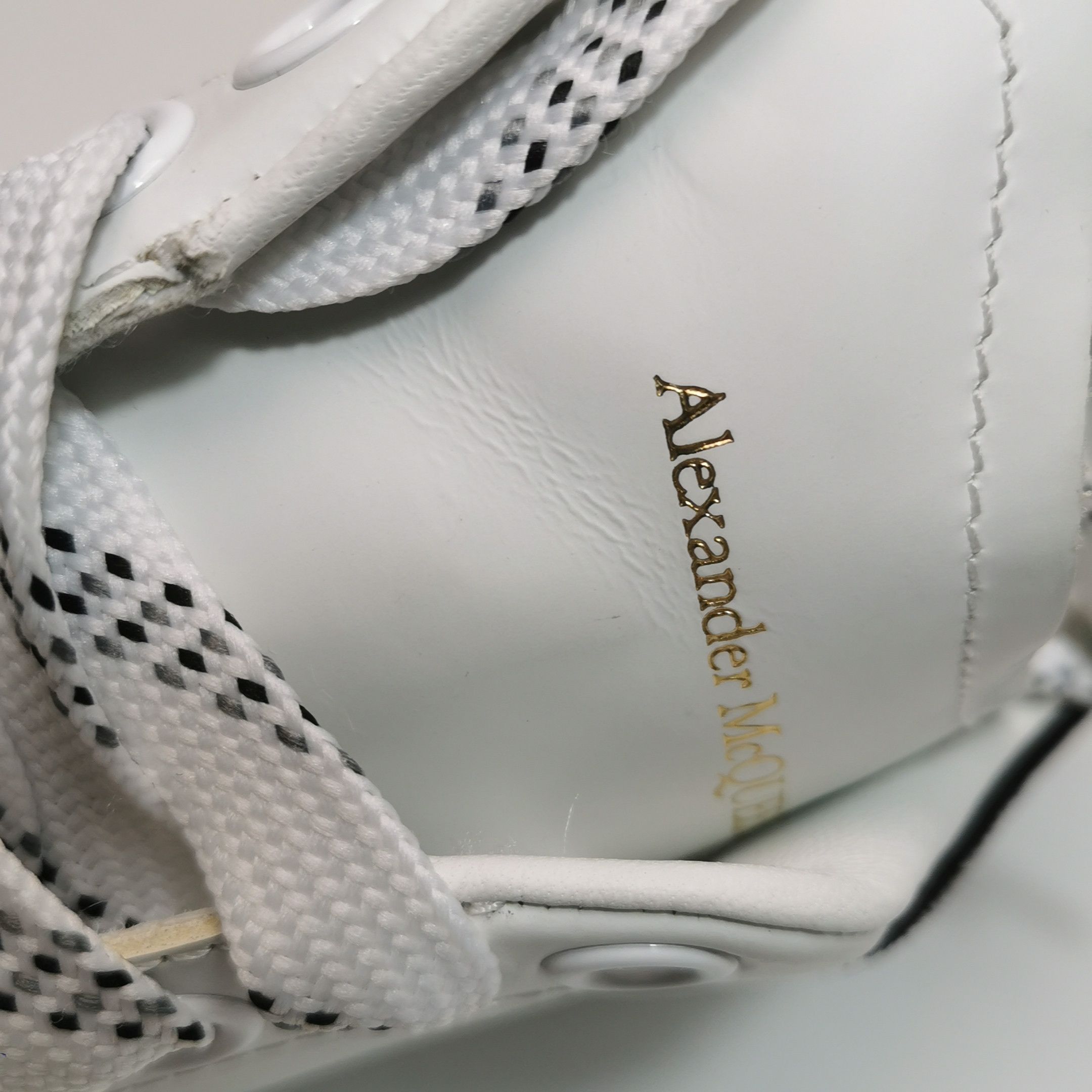 Alexander McQueen Alexander McQueen Women 6 Lowtop Sneakers Size US 6 / IT 36 - 9 Thumbnail
