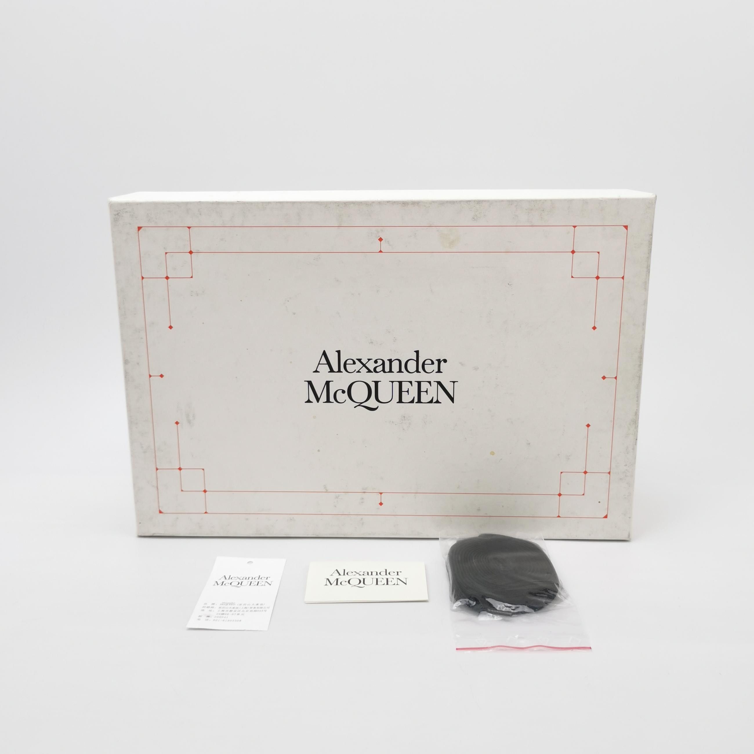 Alexander McQueen Alexander McQueen Women 5 Lowtop Sneakers Size US 5 / IT 35 - 6 Thumbnail