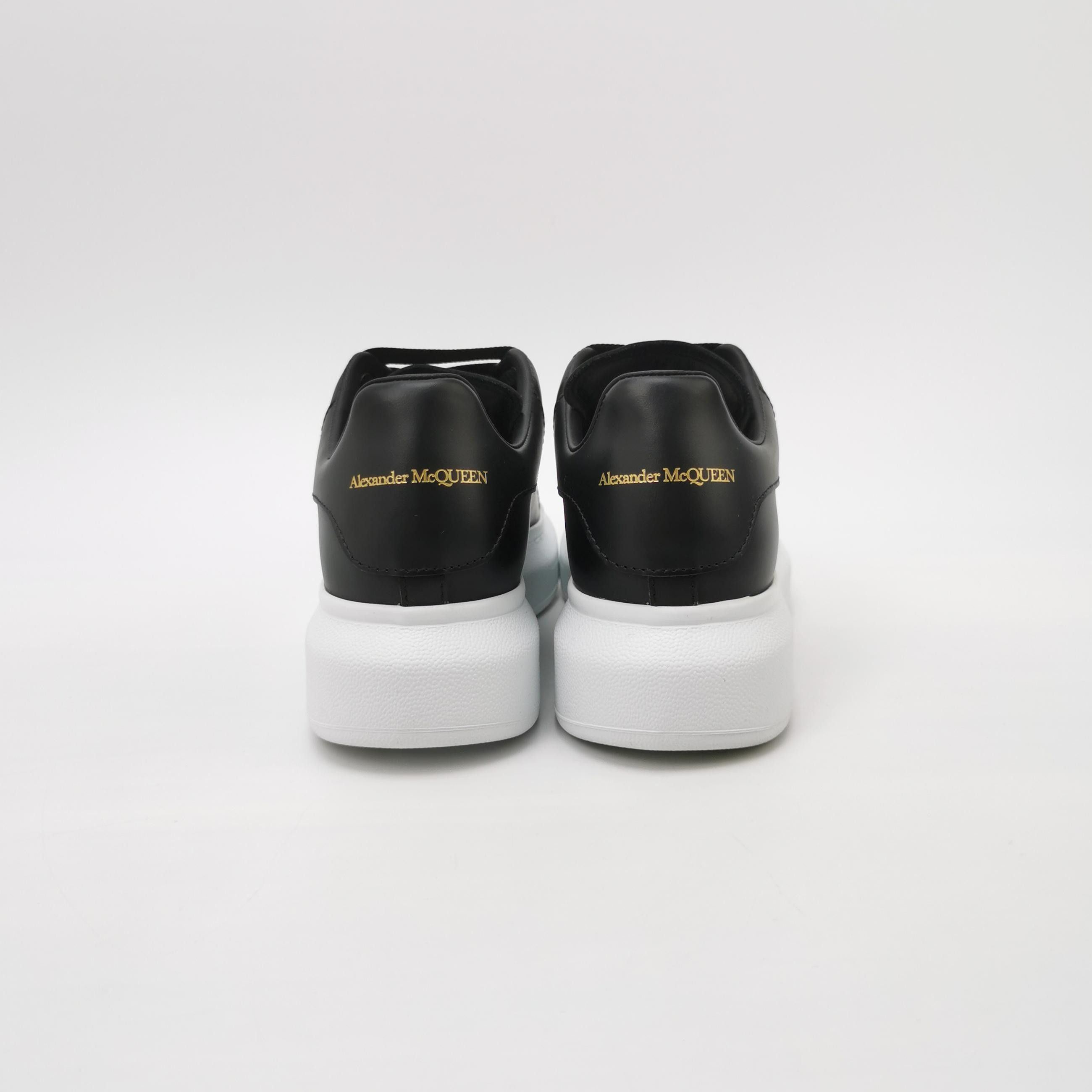Alexander McQueen Alexander McQueen Women 5 Lowtop Sneakers Size US 5 / IT 35 - 4 Thumbnail