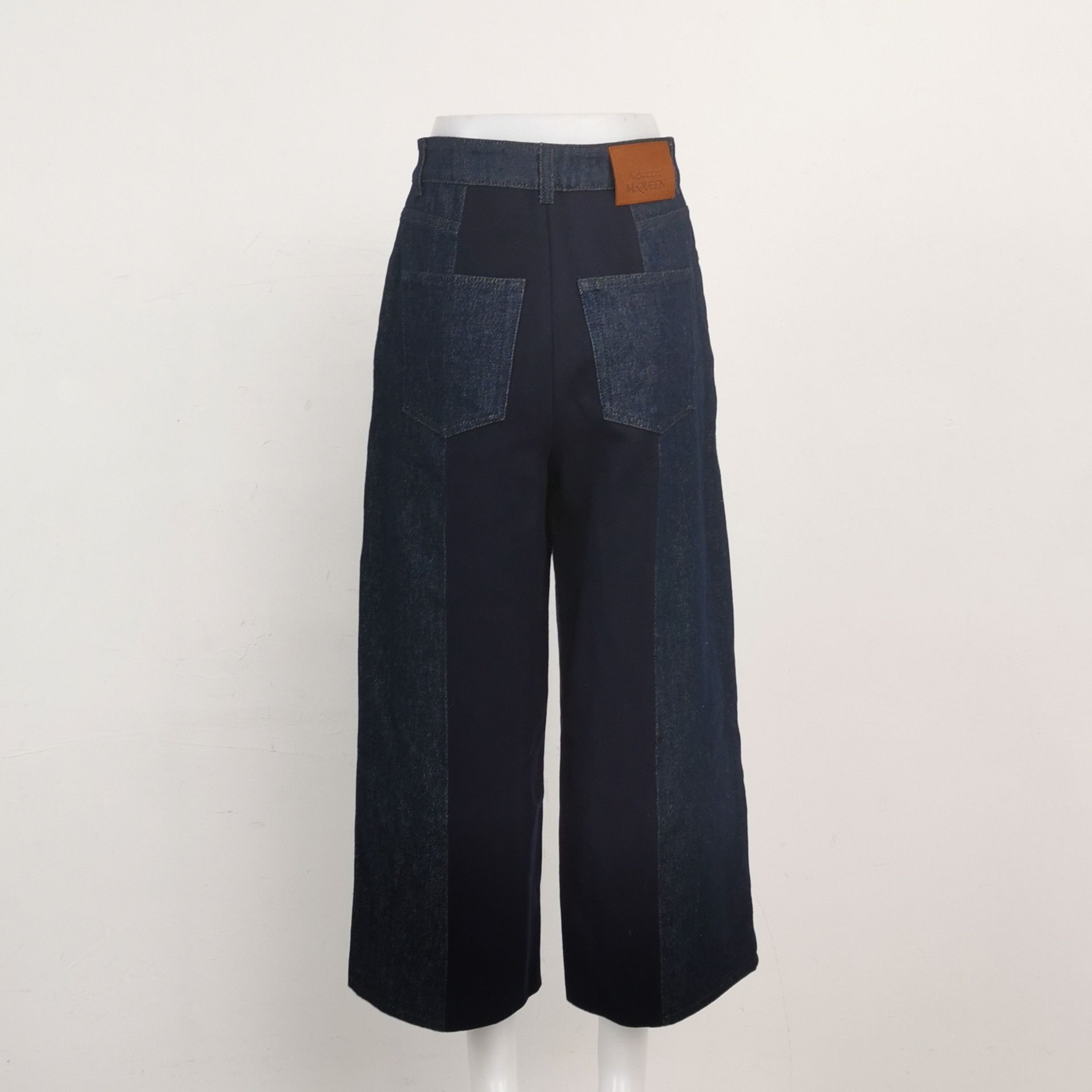 Alexander McQueen Alexander McQueen Women 26 Pants Size 26" / US 2 / IT 38 - 2 Thumbnail