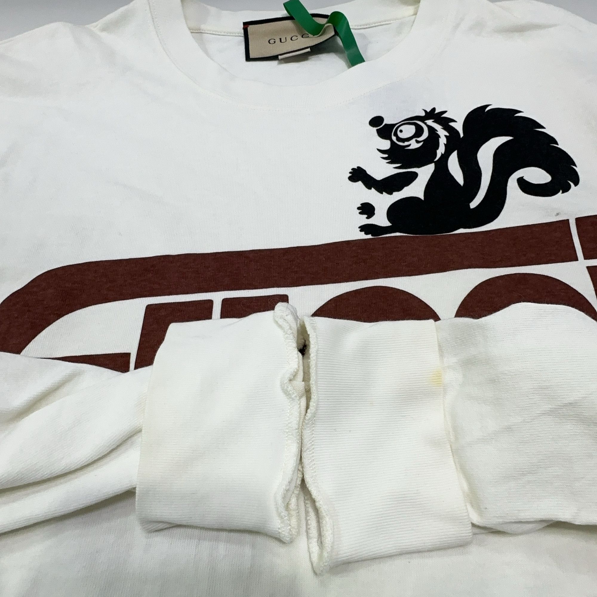 Gucci Gucci Skunk Logo Long Sleeve T-Shirt White Size S Size US S / EU 44-46 / 1 - 12 Thumbnail