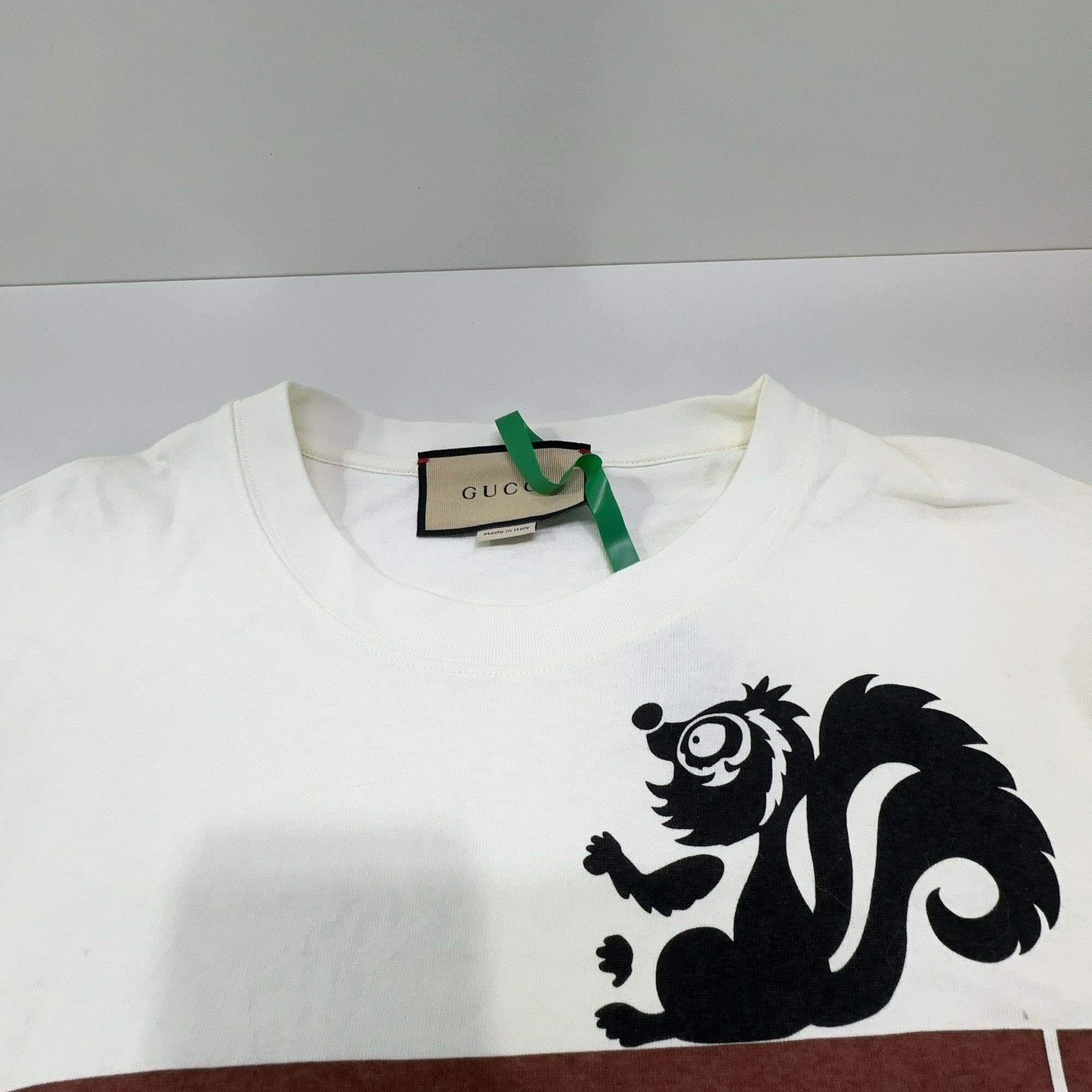 Gucci Gucci Skunk Logo Long Sleeve T-Shirt White Size S Size US S / EU 44-46 / 1 - 8 Thumbnail