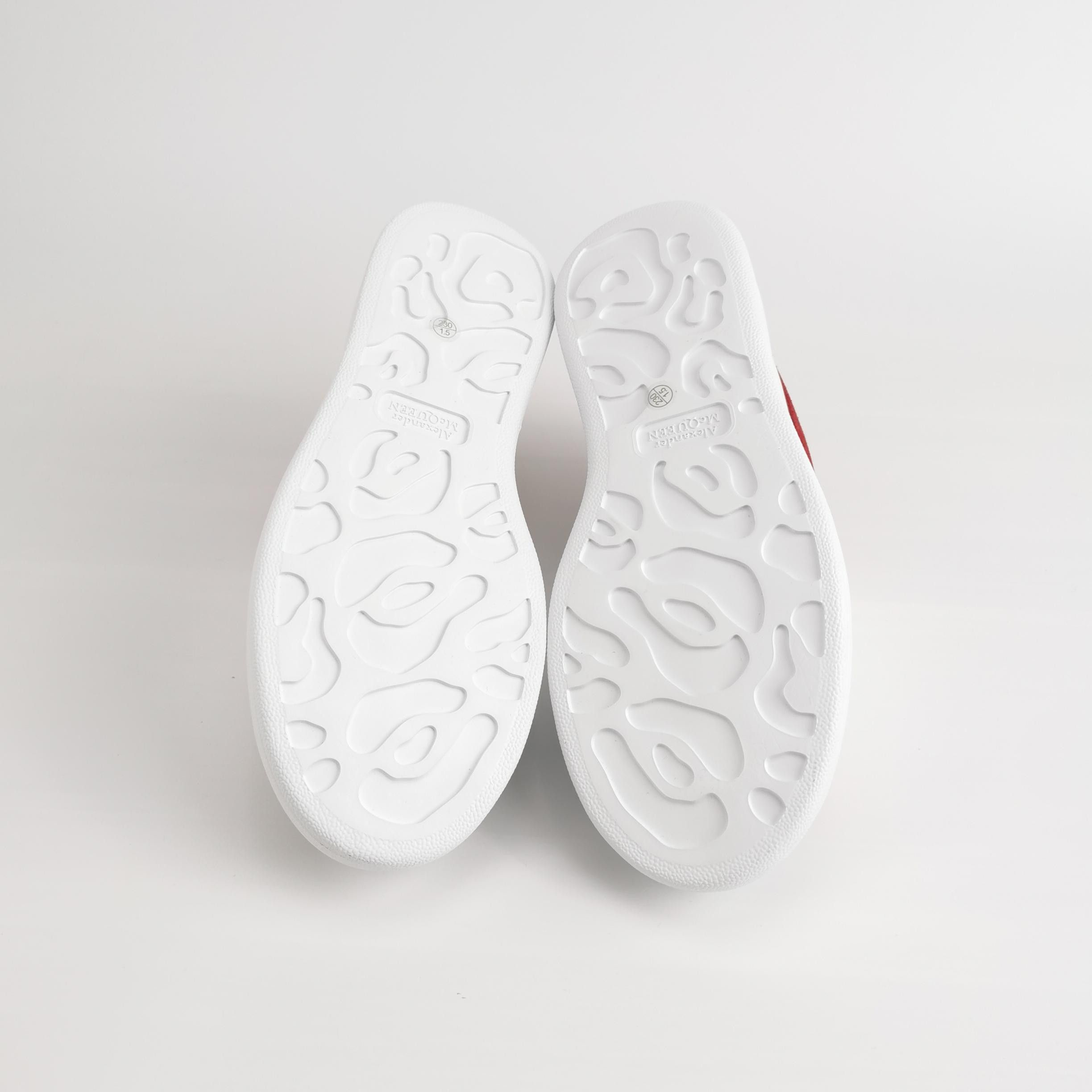 Alexander McQueen Alexander McQueen Women 6 Lowtop Sneakers Size US 6 / IT 36 - 5 Thumbnail