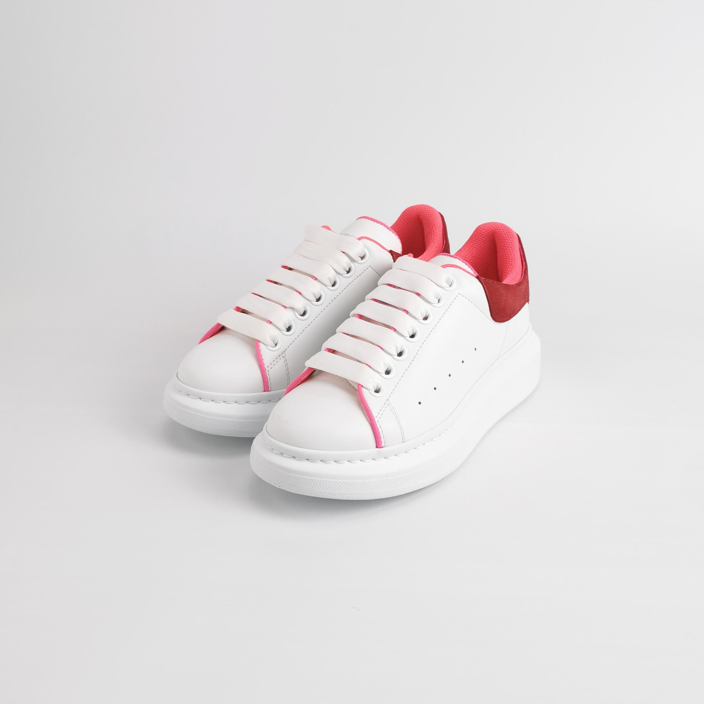Alexander McQueen Alexander McQueen Women 6 Lowtop Sneakers Size US 6 / IT 36 - 2 Thumbnail
