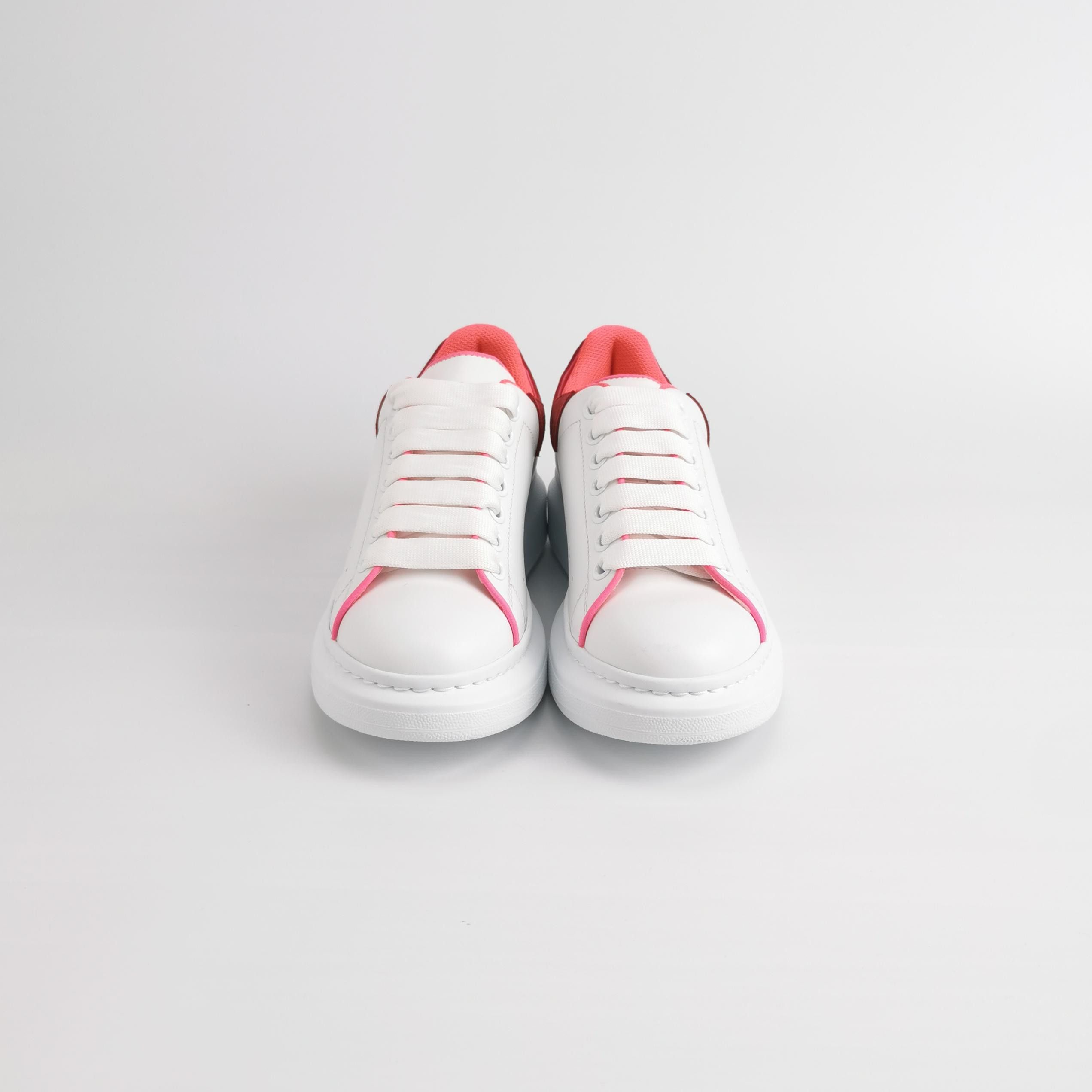 Alexander McQueen Alexander McQueen Women 6 Lowtop Sneakers Size US 6 / IT 36 - 3 Thumbnail
