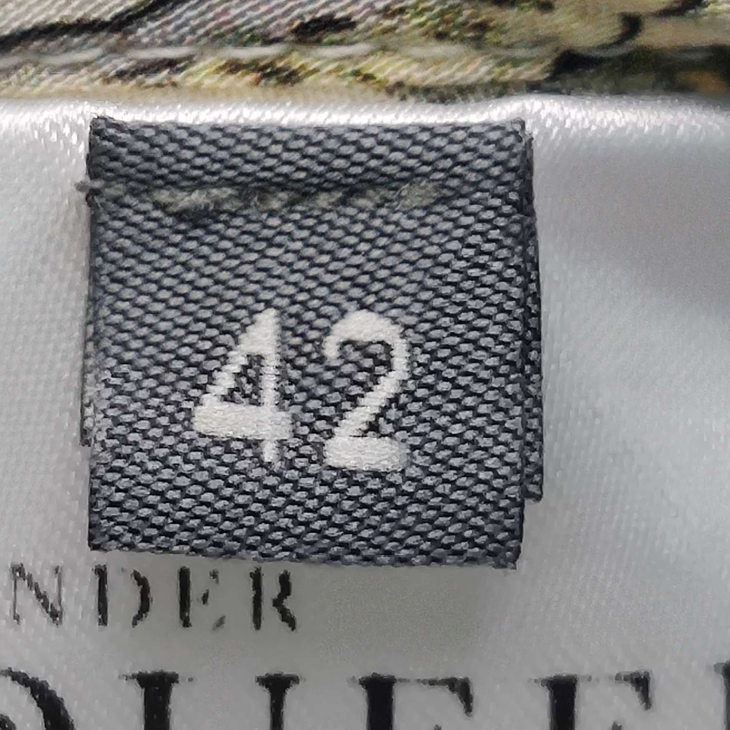 Alexander McQueen Alexander McQueen Women m Short Sleeve Shirts Size M / US 6-8 / IT 42-44 - 7 Thumbnail