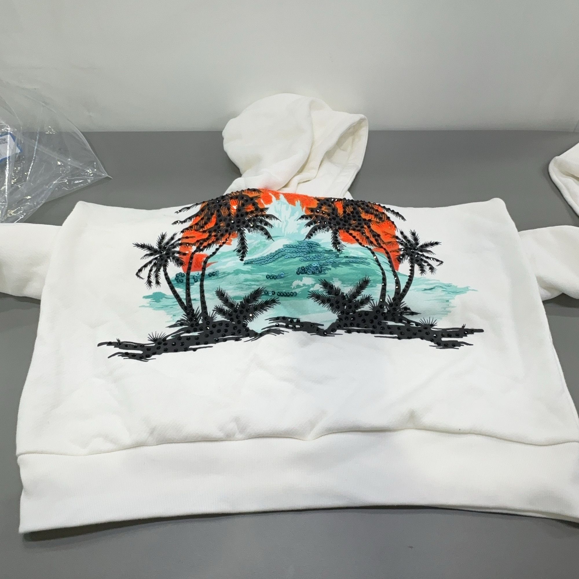 Gucci Gucci Floating Graphic Print Hoodie M Size US M / EU 48-50 / 2 - 10 Thumbnail