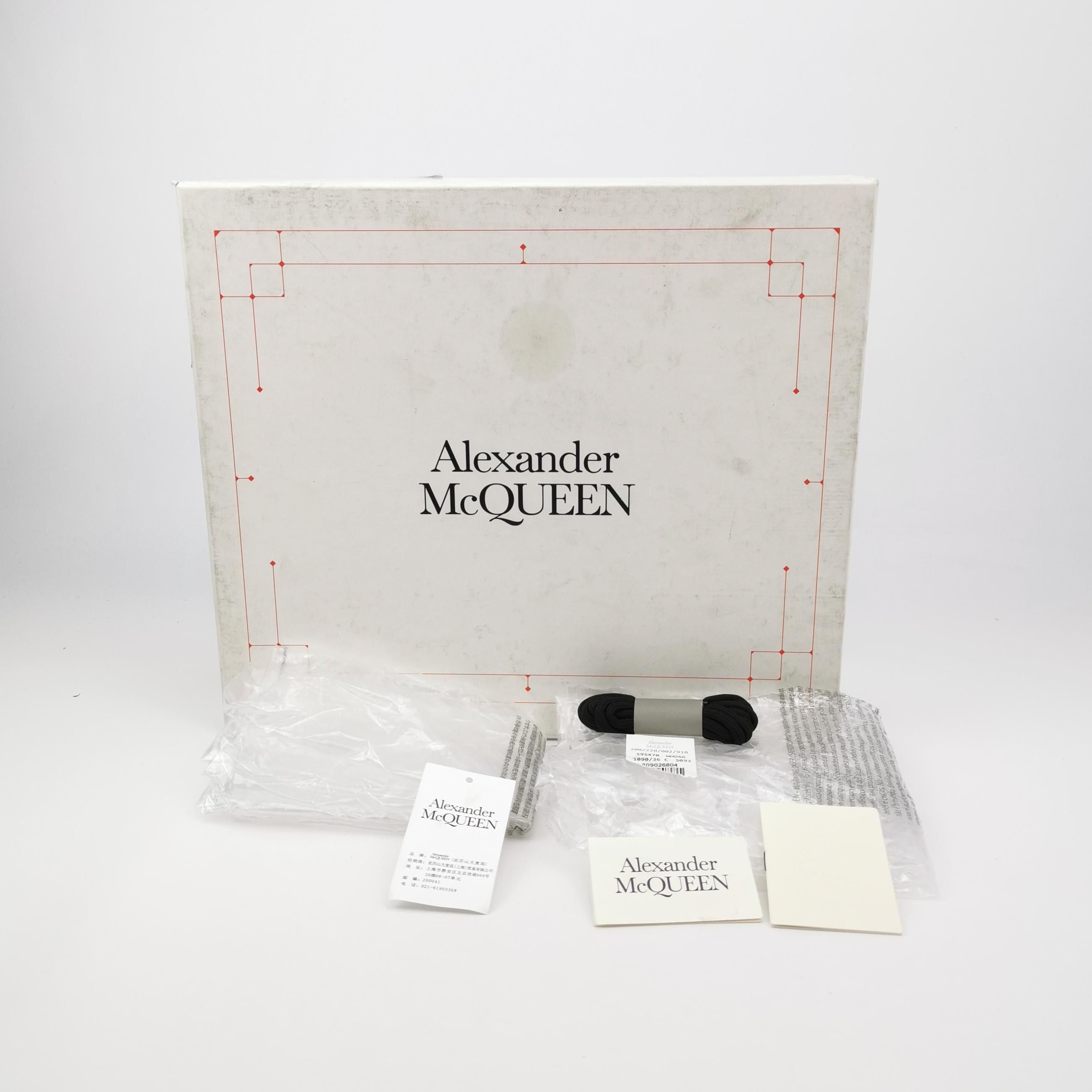 Alexander McQueen Alexander McQueen Women 5 Boots Size US 5 / IT 35 - 6 Thumbnail