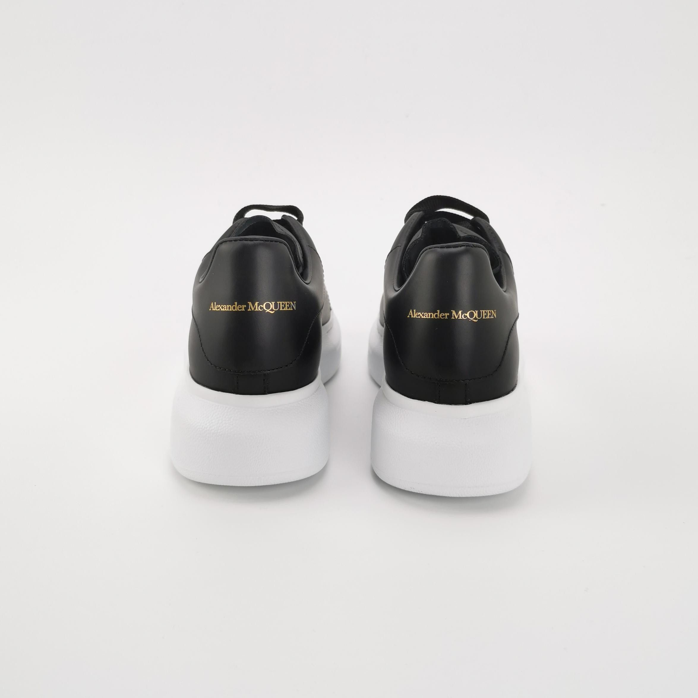 Alexander McQueen Alexander McQueen Women 6 Lowtop Sneakers Size US 6 / IT 36 - 4 Thumbnail