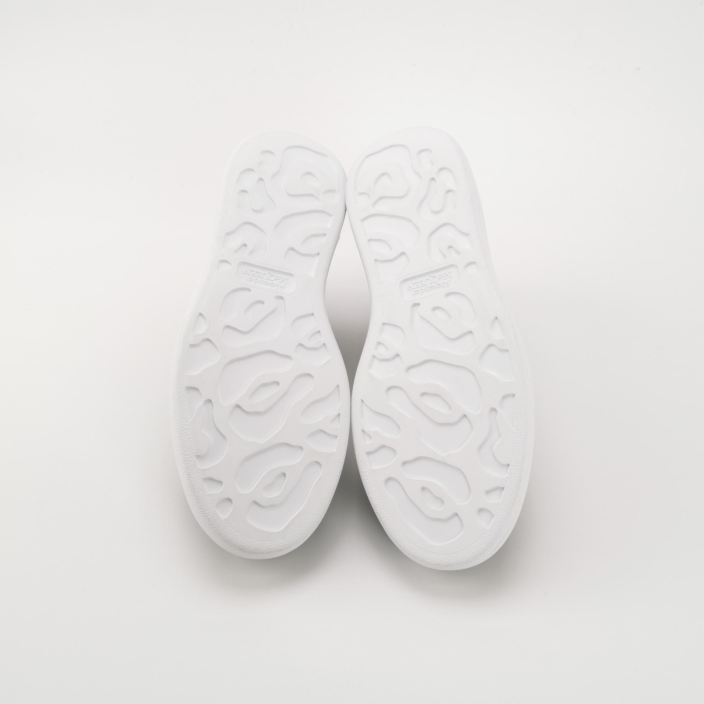 Alexander McQueen Alexander McQueen Women 6 Lowtop Sneakers Size US 6 / IT 36 - 5 Thumbnail