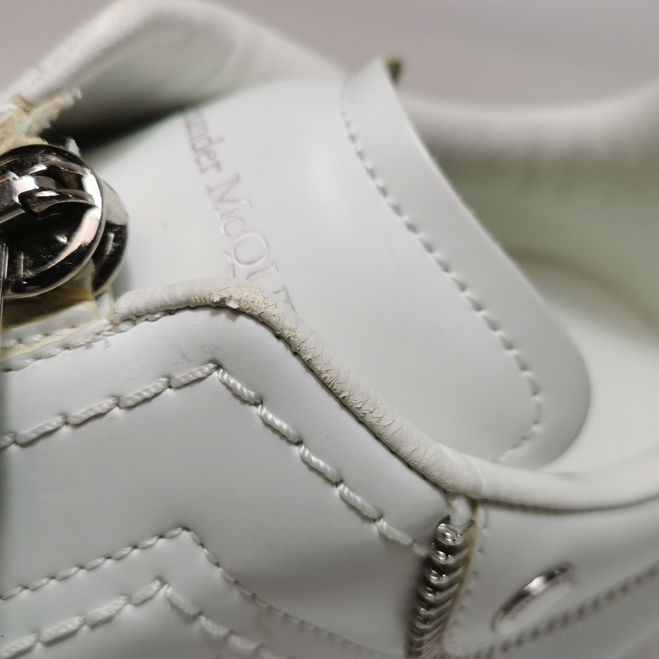 Alexander McQueen Alexander McQueen Women 5 Lowtop Sneakers Size US 5 / IT 35 - 9 Thumbnail