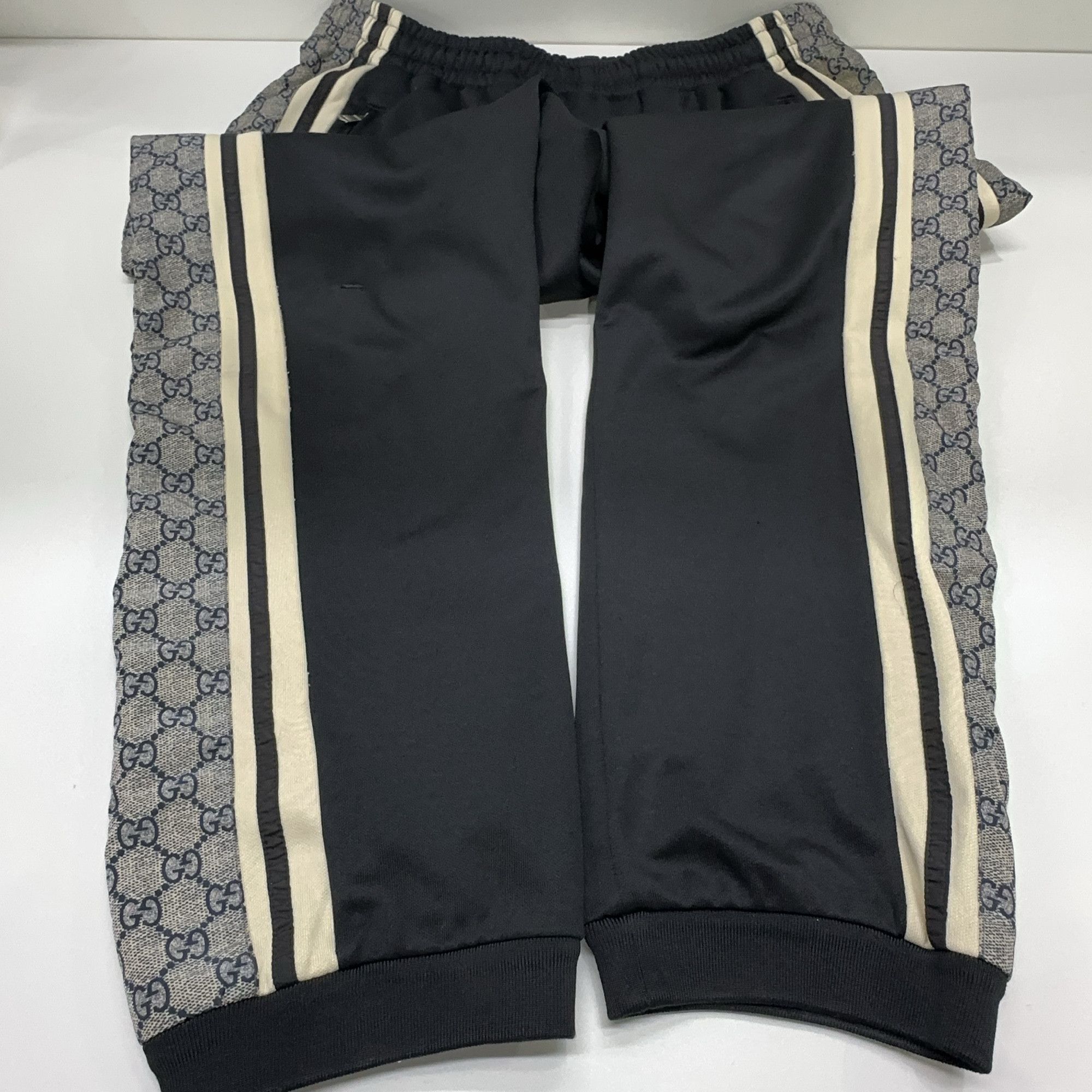 Gucci Gucci GG Logo Technical Jersey Jogging Pants Size M Size US 32 / EU 48 - 10 Thumbnail