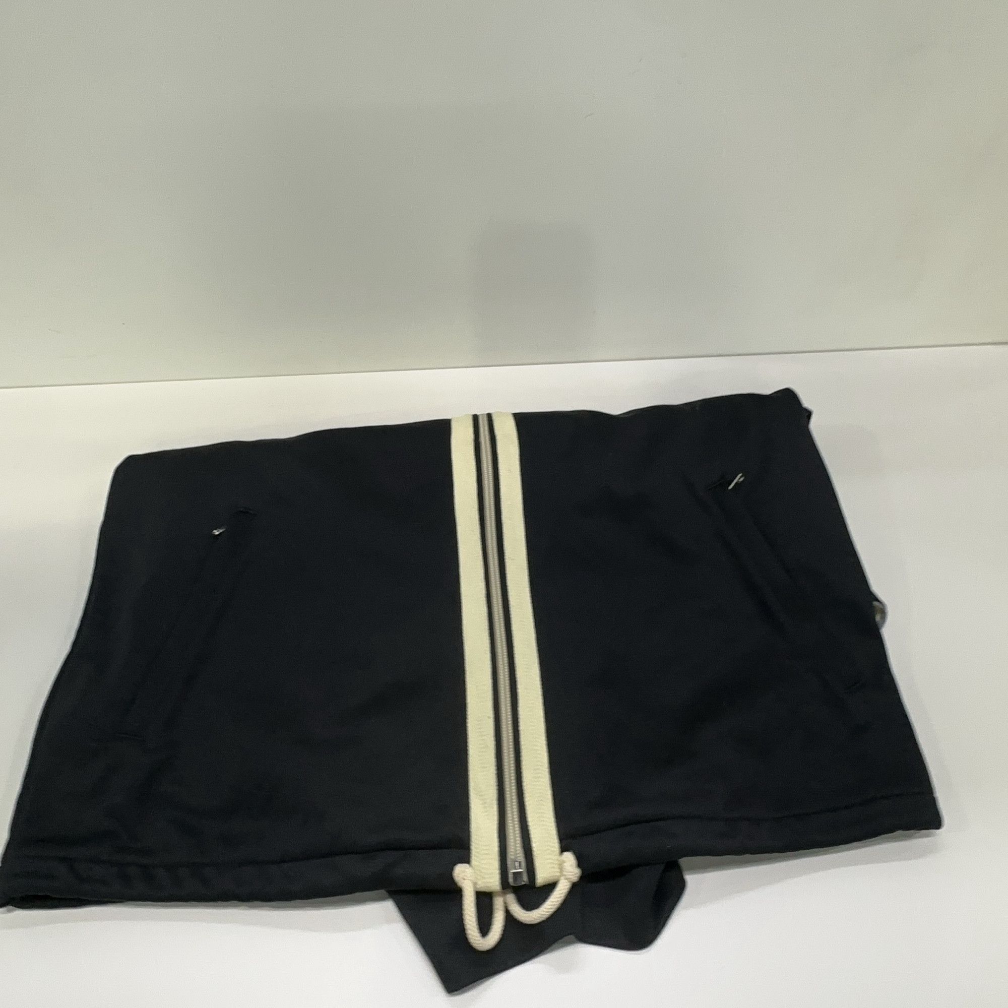 Gucci Gucci Logo Stripe Track Jacket Size S Size US S / EU 44-46 / 1 - 11 Thumbnail