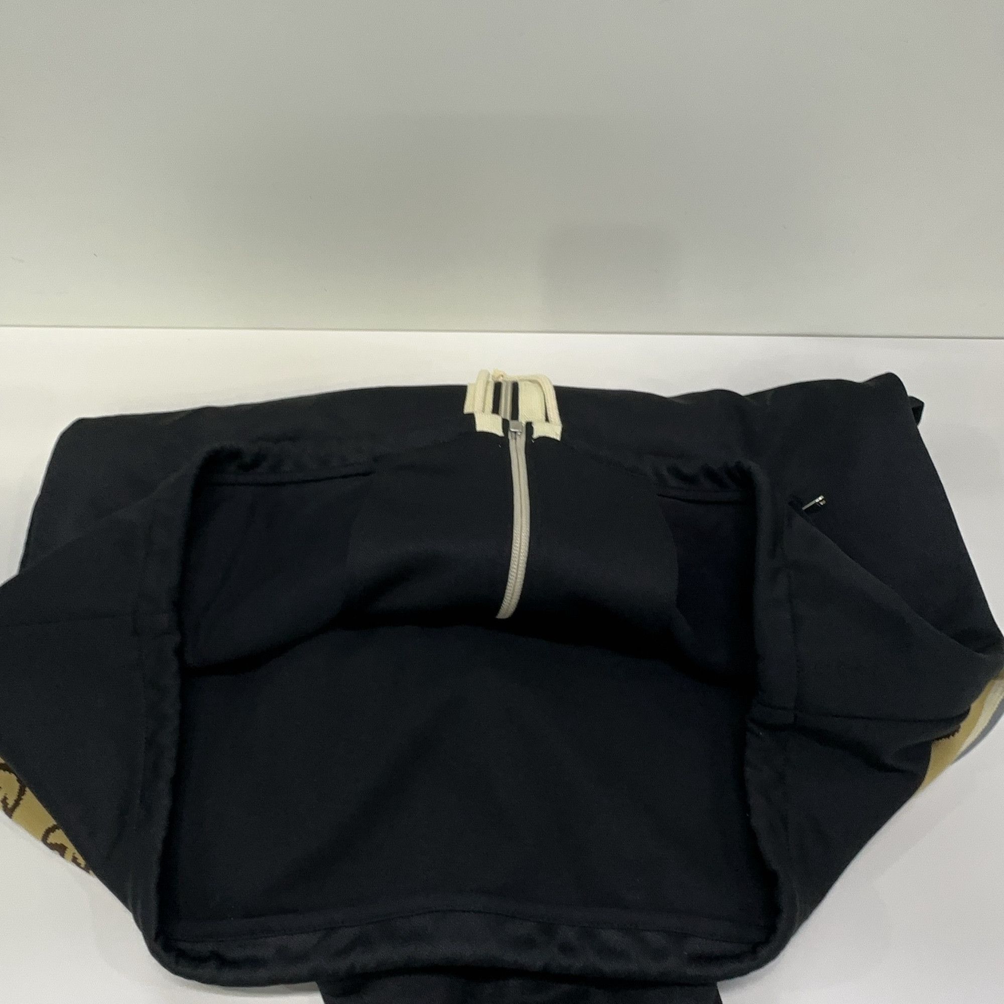 Gucci Gucci Logo Stripe Track Jacket Size S Size US S / EU 44-46 / 1 - 12 Thumbnail