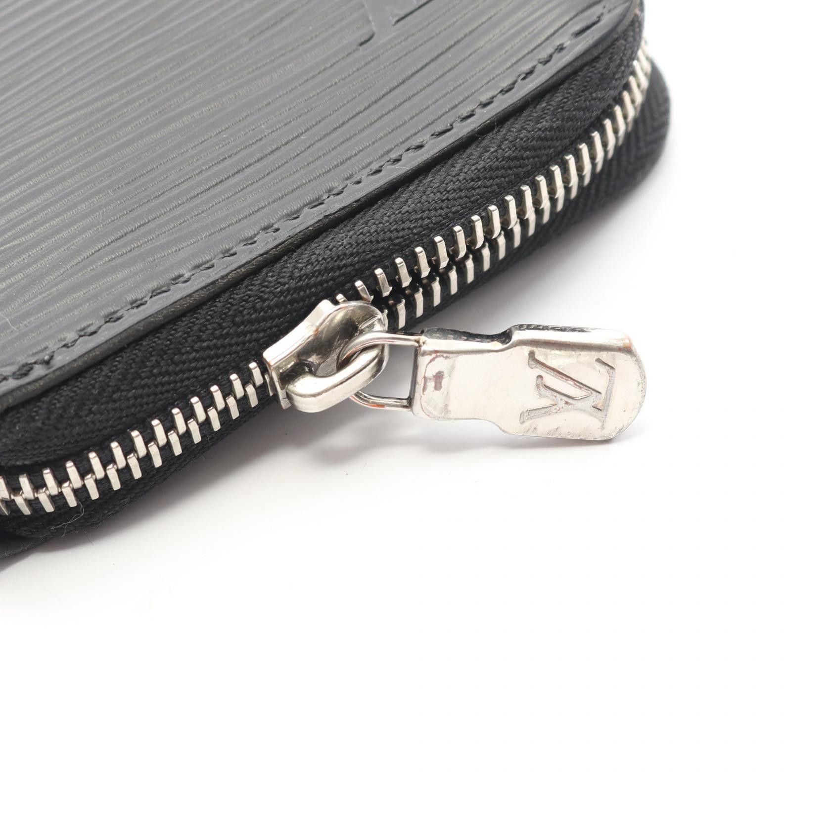 Louis Vuitton Louis Vuitton Louis Vuitton Zippy Wallet Vertical Epi Long Wallet Leather Long Wallet M60965 DUTY FREE for USA Size ONE SIZE - 8 Thumbnail