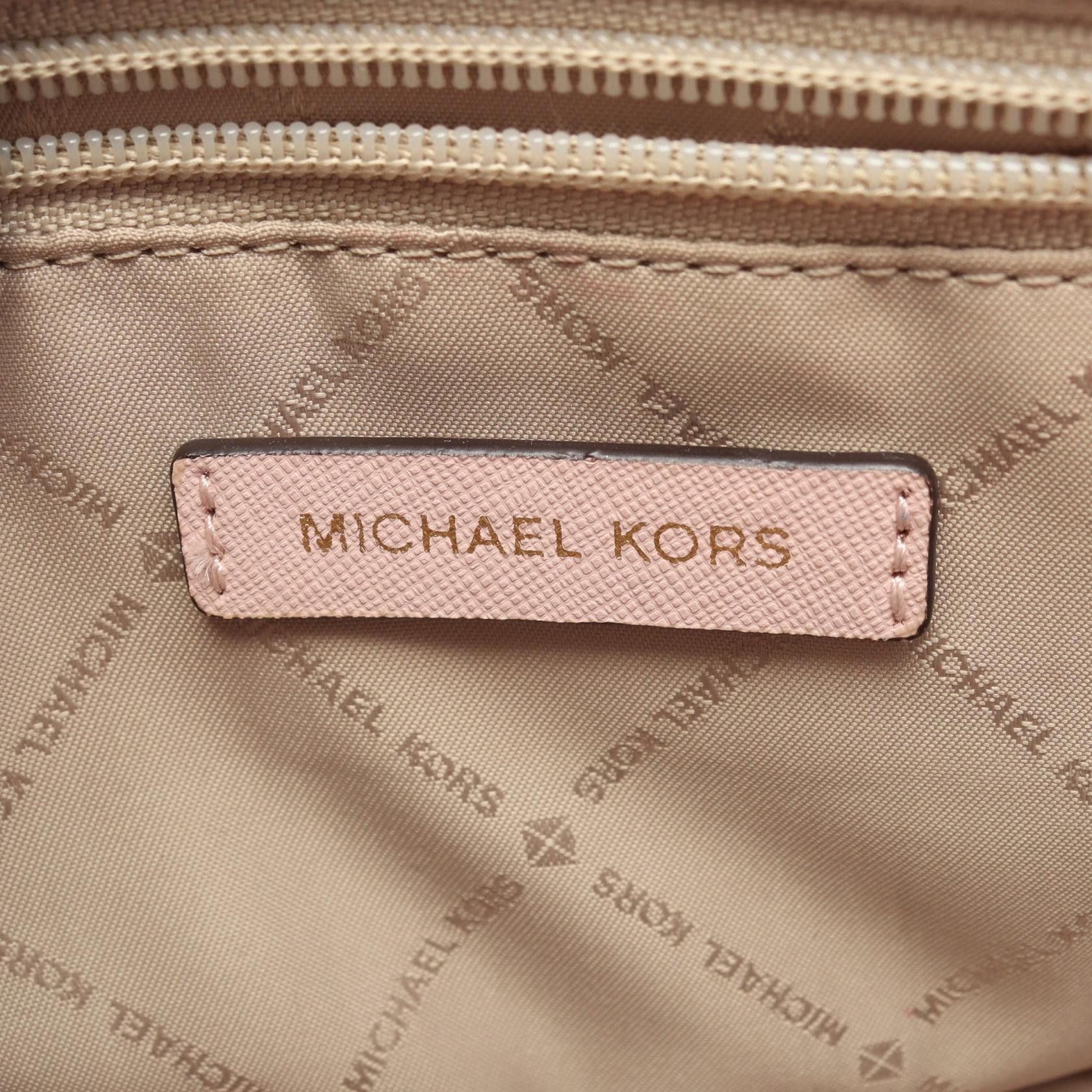 Michael Kors Michael Kors Michael Kors Selma Leather Shoulder Bag Leather Shoulder Bag 35H8GLMM6L DUTY FREE for USA Size ONE SIZE - 4 Thumbnail