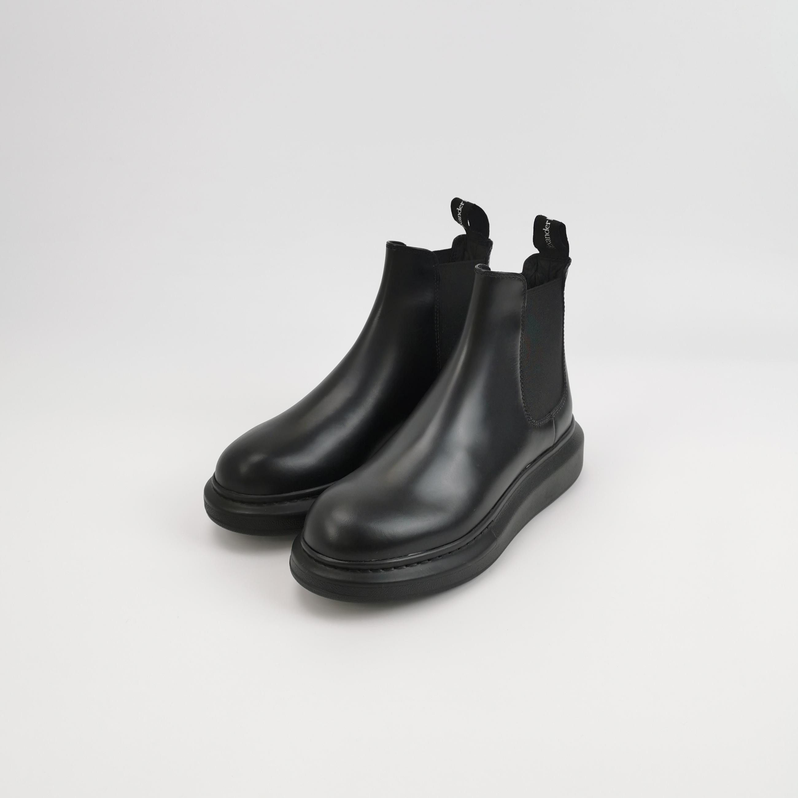 Alexander McQueen Alexander McQueen Women 6 Boots Size US 6 / IT 36 - 2 Thumbnail