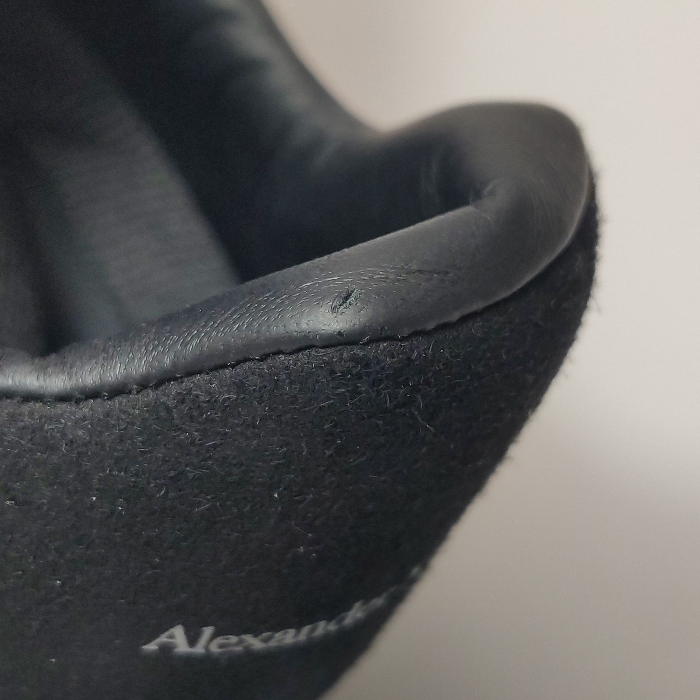 Alexander McQueen Alexander McQueen Women 9 Lowtop Sneakers Size US 9 / IT 39 - 7 Thumbnail