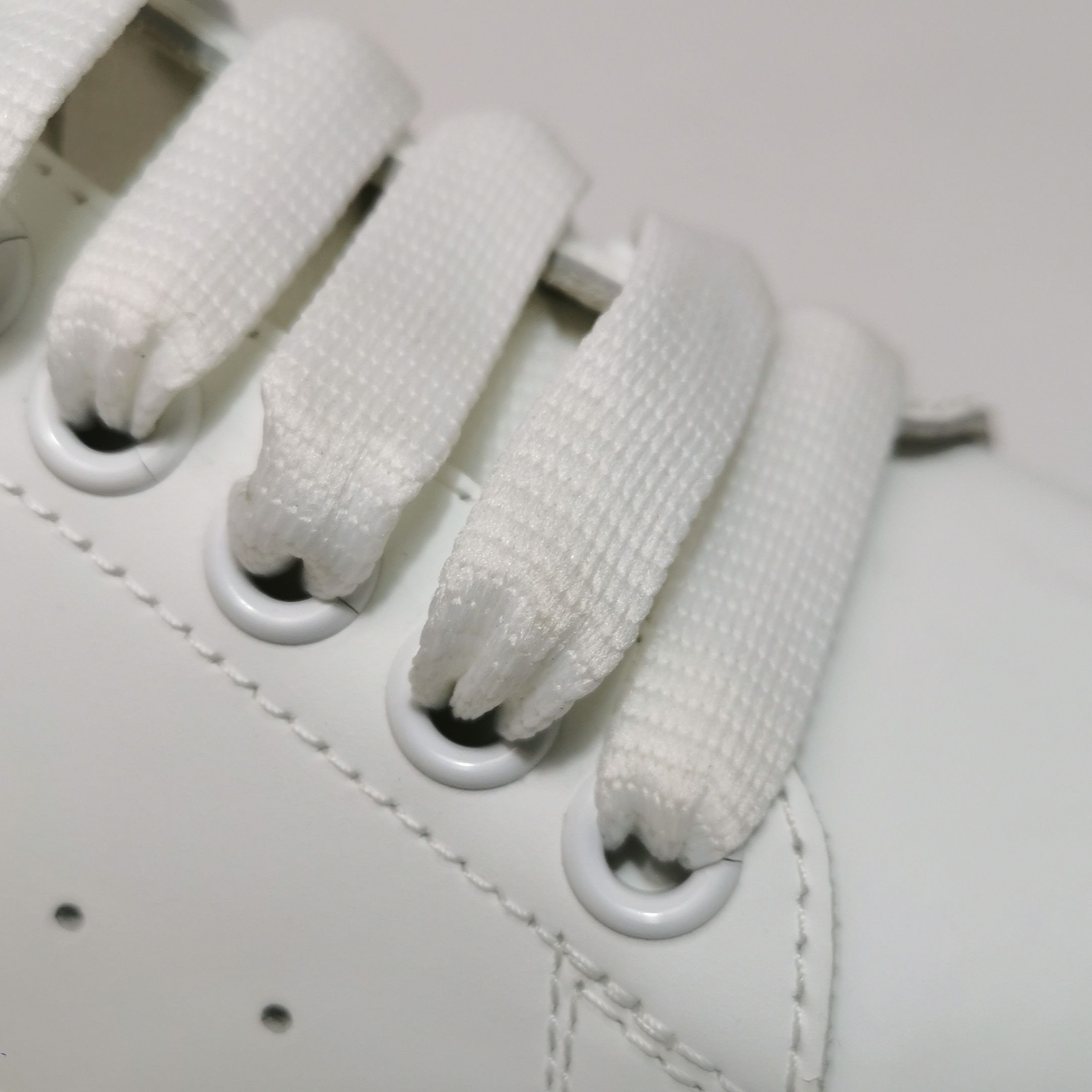 Alexander McQueen Alexander McQueen Women 7 Lowtop Sneakers Size US 7 / IT 37 - 9 Thumbnail