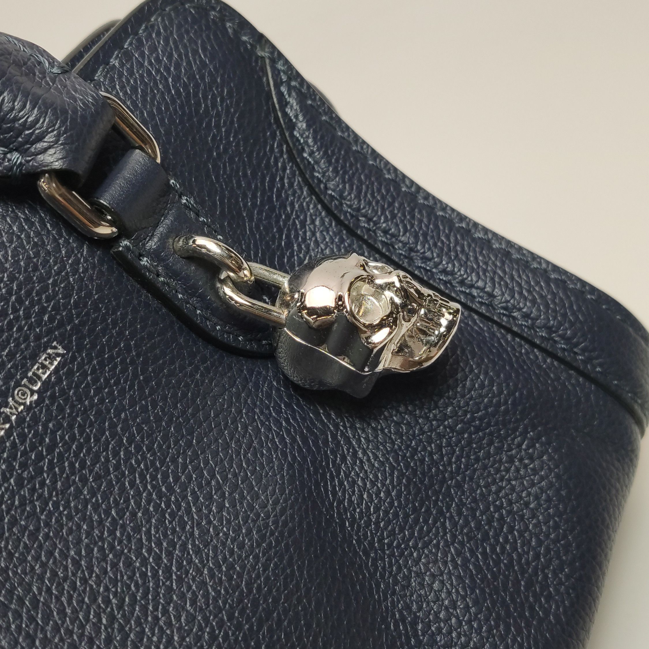 Alexander McQueen Alexander McQueen Women os Shoulder Bags Size ONE SIZE - 14 Thumbnail