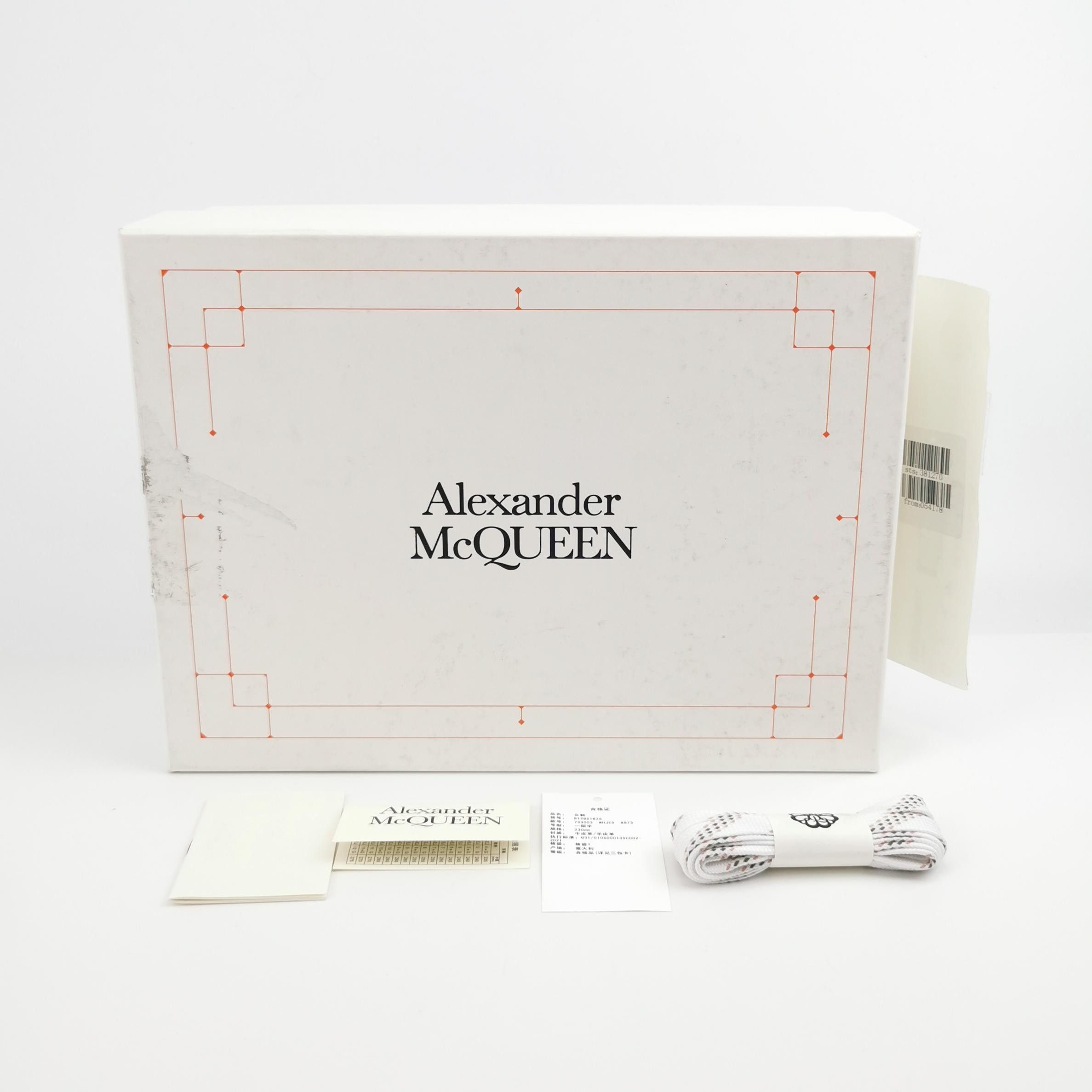 Alexander McQueen Alexander McQueen Women 6 Lowtop Sneakers Size US 6 / IT 36 - 6 Thumbnail