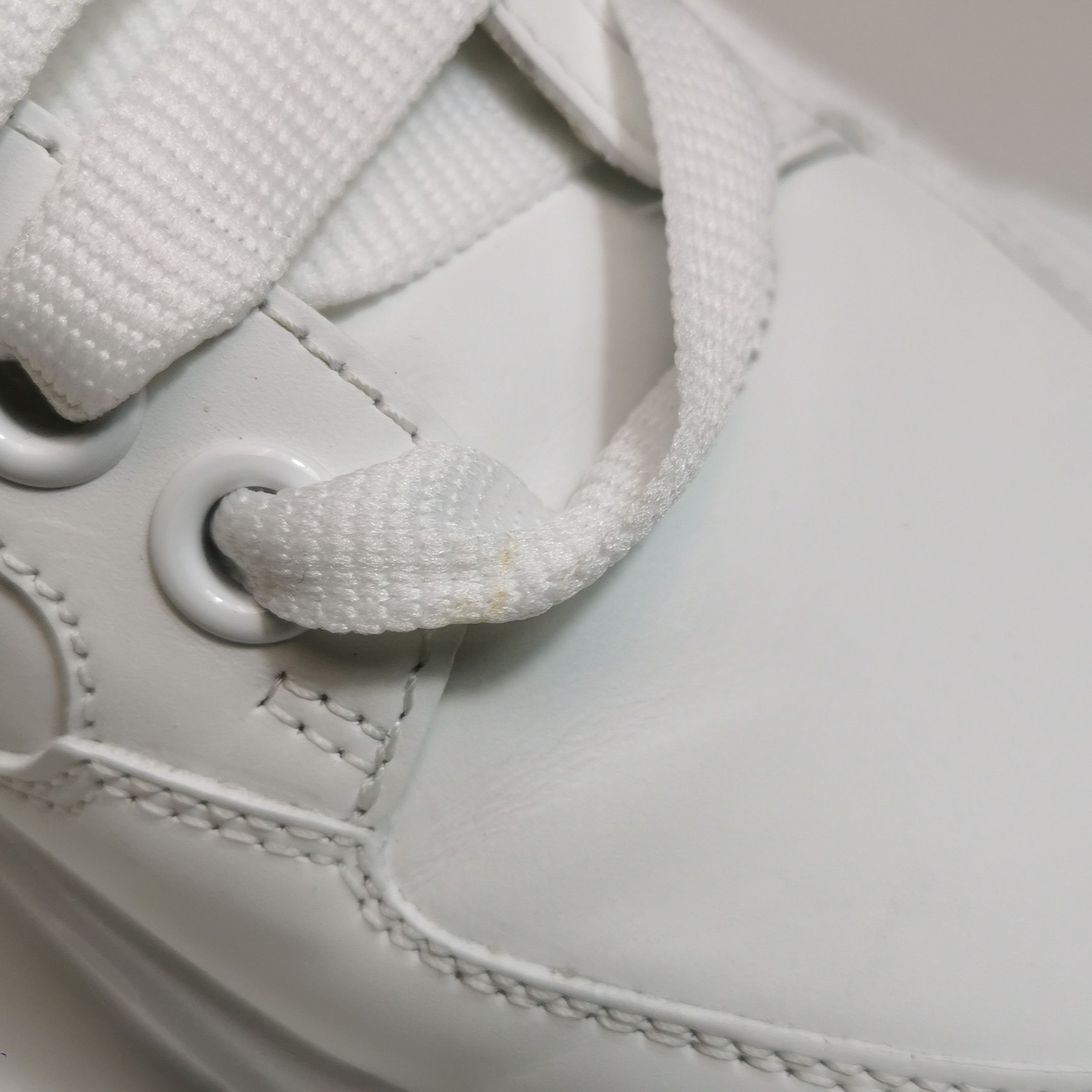 Alexander McQueen Alexander McQueen Women 8 Lowtop Sneakers Size US 8 / IT 38 - 8 Thumbnail