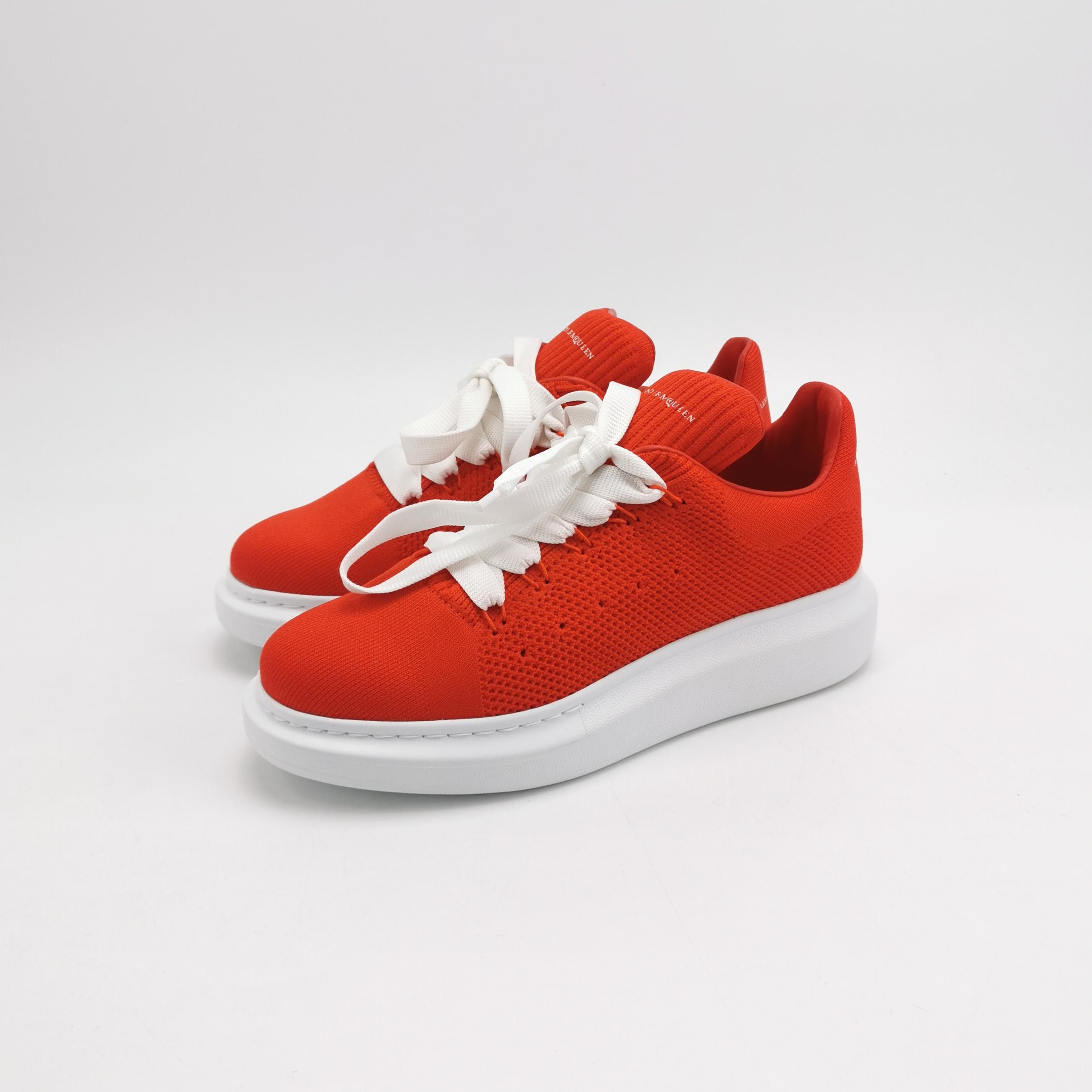 Alexander McQueen Alexander McQueen Women 8 Lowtop Sneakers Size US 8 / IT 38 - 2 Thumbnail