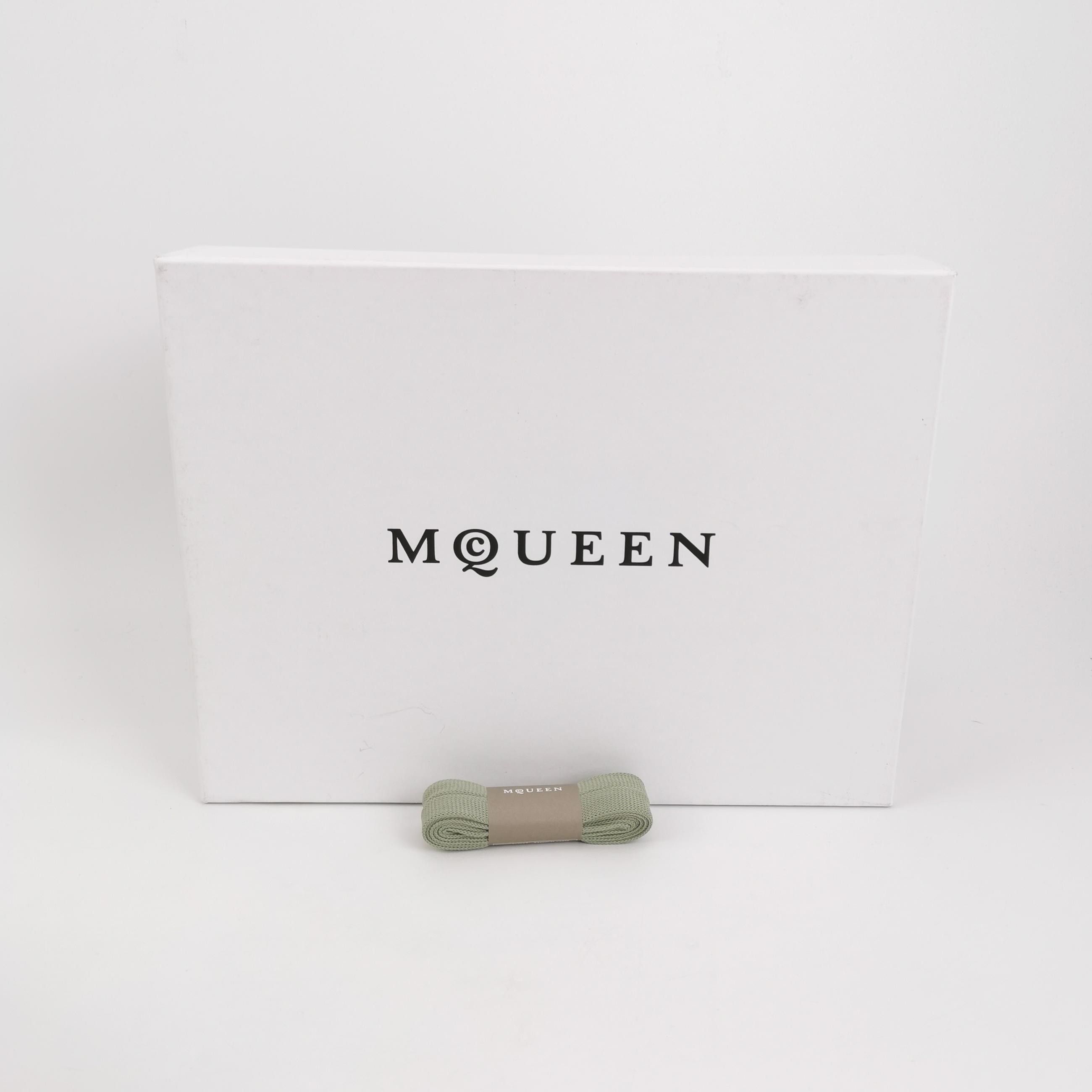 Alexander McQueen Alexander McQueen Women 6 Lowtop Sneakers Size US 6 / IT 36 - 6 Thumbnail
