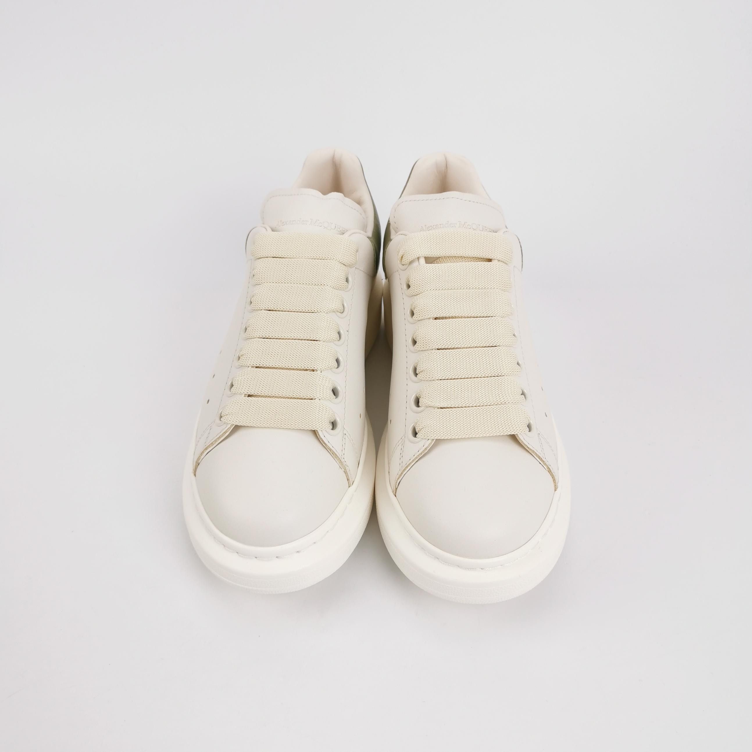 Alexander McQueen Alexander McQueen Women 6 Lowtop Sneakers Size US 6 / IT 36 - 3 Thumbnail