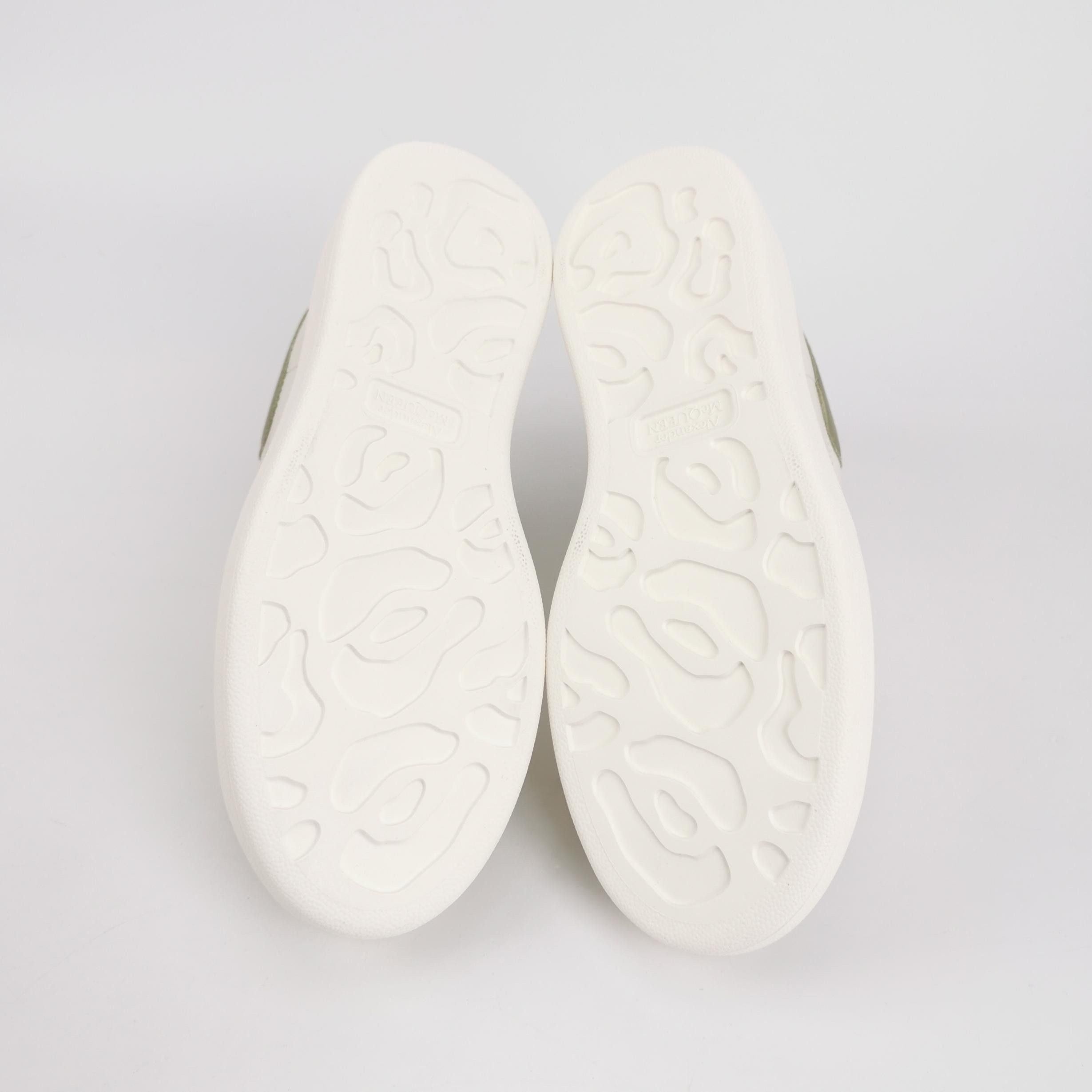 Alexander McQueen Alexander McQueen Women 6 Lowtop Sneakers Size US 6 / IT 36 - 5 Thumbnail