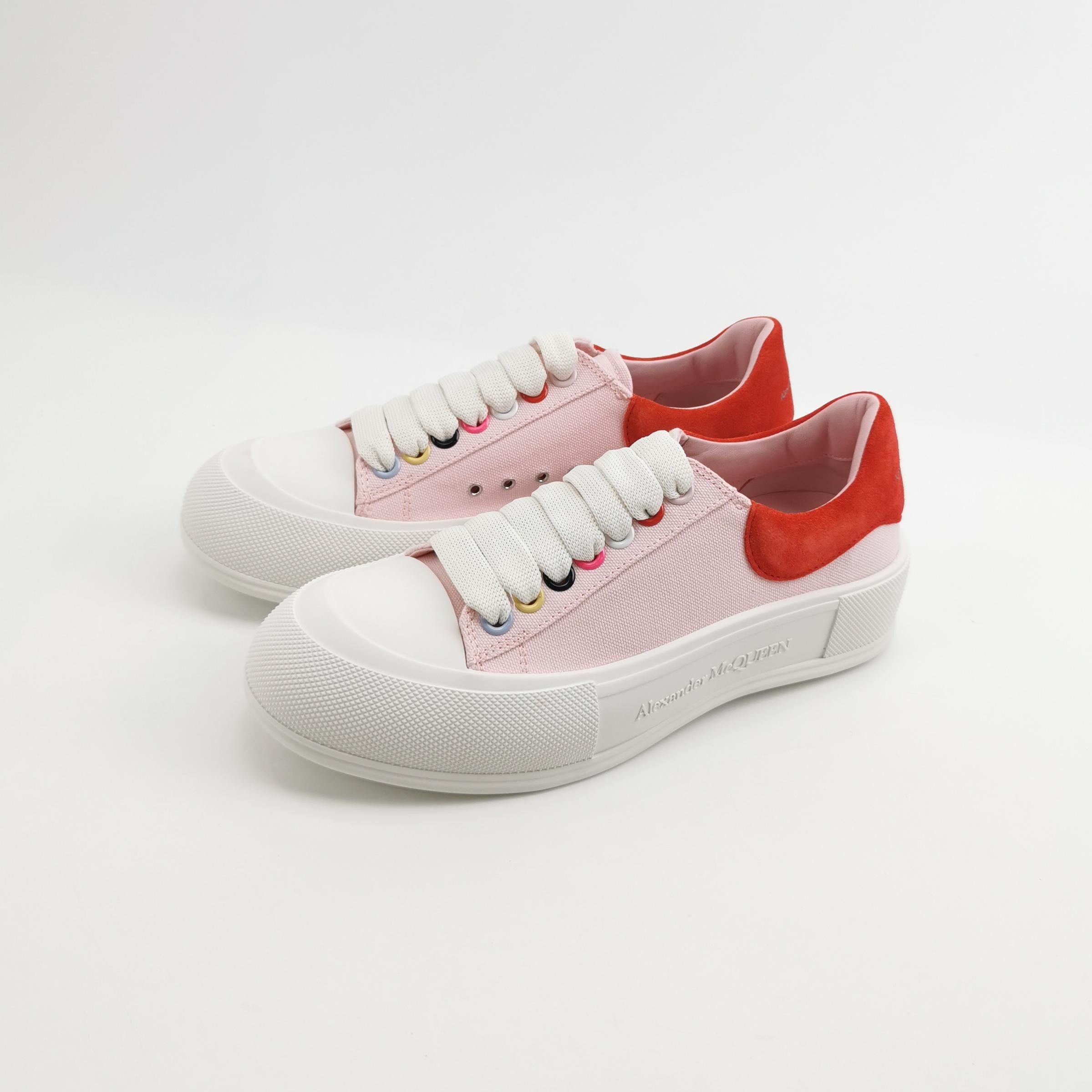 Alexander McQueen Alexander McQueen Women 8 Lowtop Sneakers Size US 8 / IT 38 - 2 Thumbnail