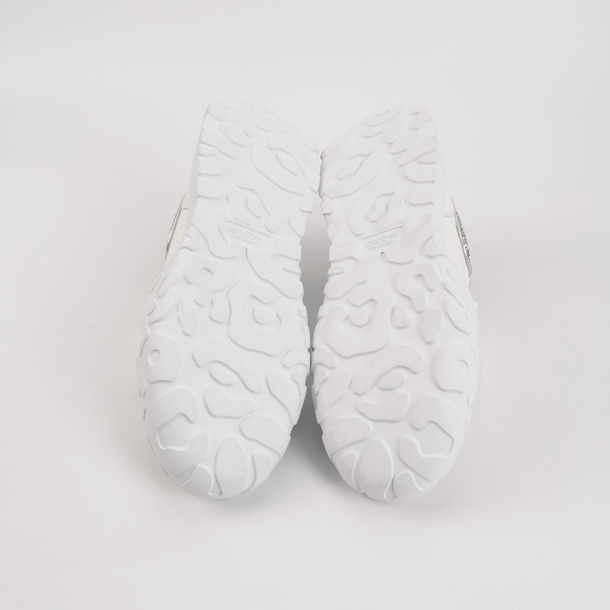 Alexander McQueen Alexander McQueen Women 6 Lowtop Sneakers Size US 6 / IT 36 - 5 Thumbnail