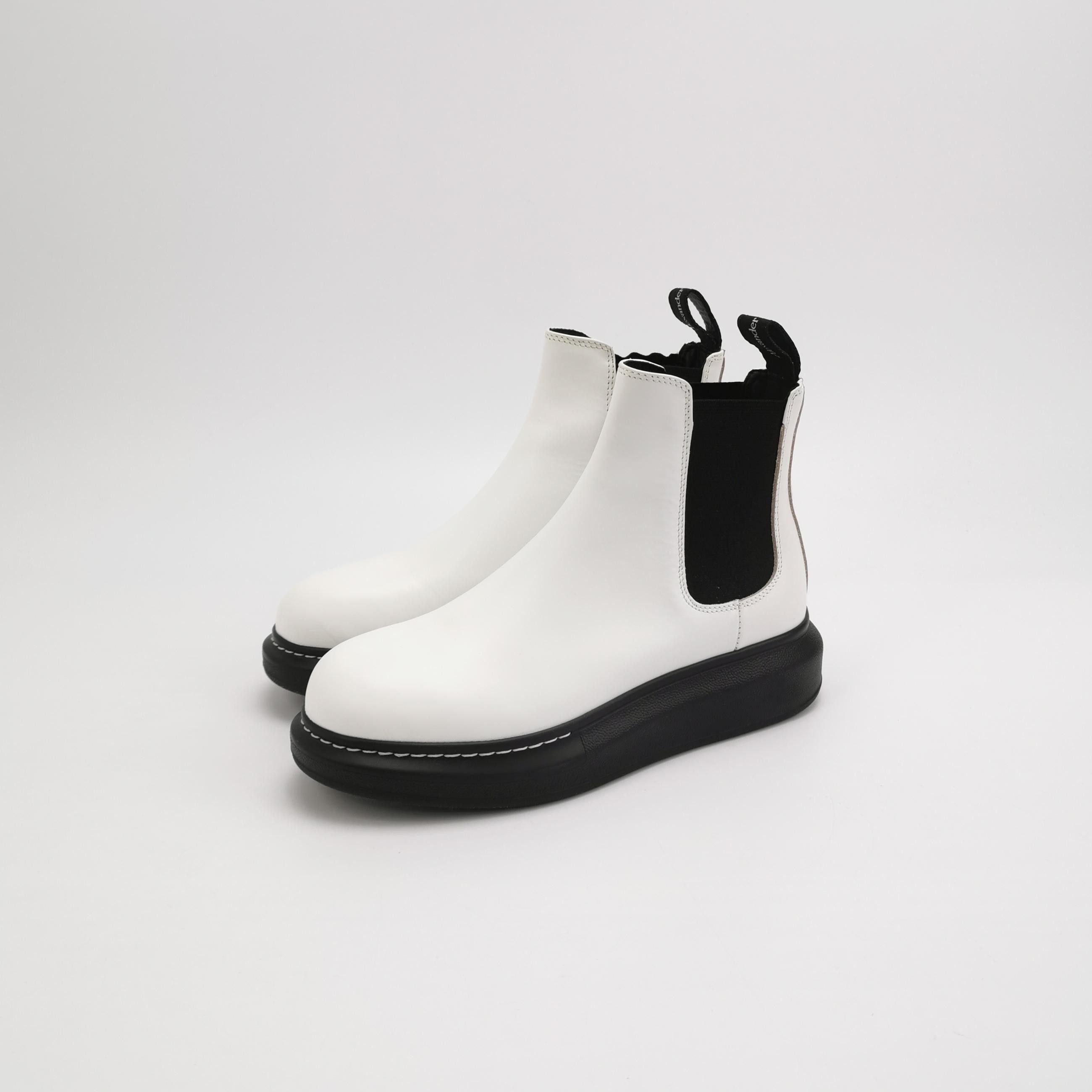 Alexander McQueen Alexander McQueen Women 6 Boots Size US 6 / IT 36 - 2 Thumbnail
